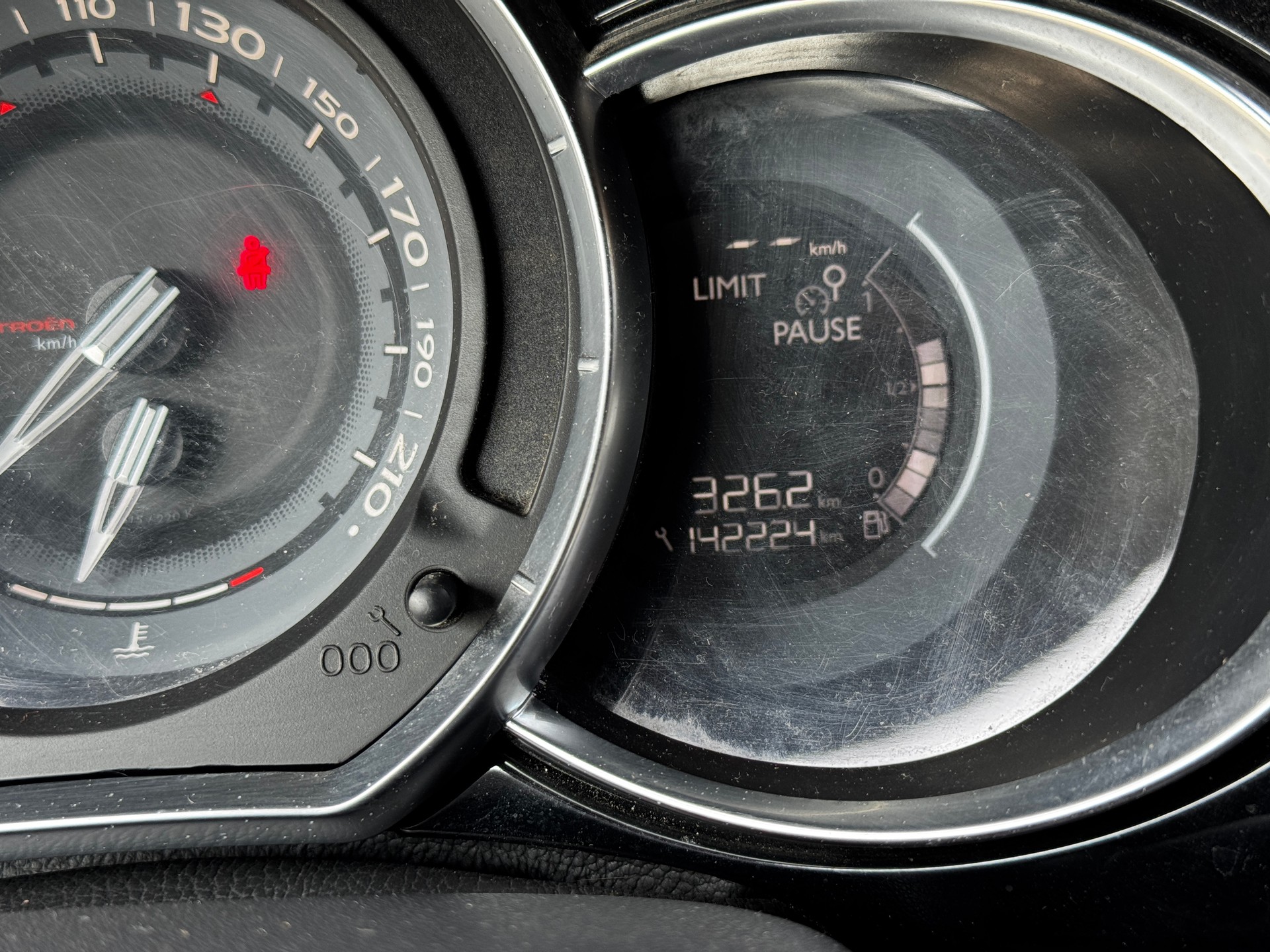 DS AUTOMOBILES DS3 1.2 VTi SO Chic-image-14