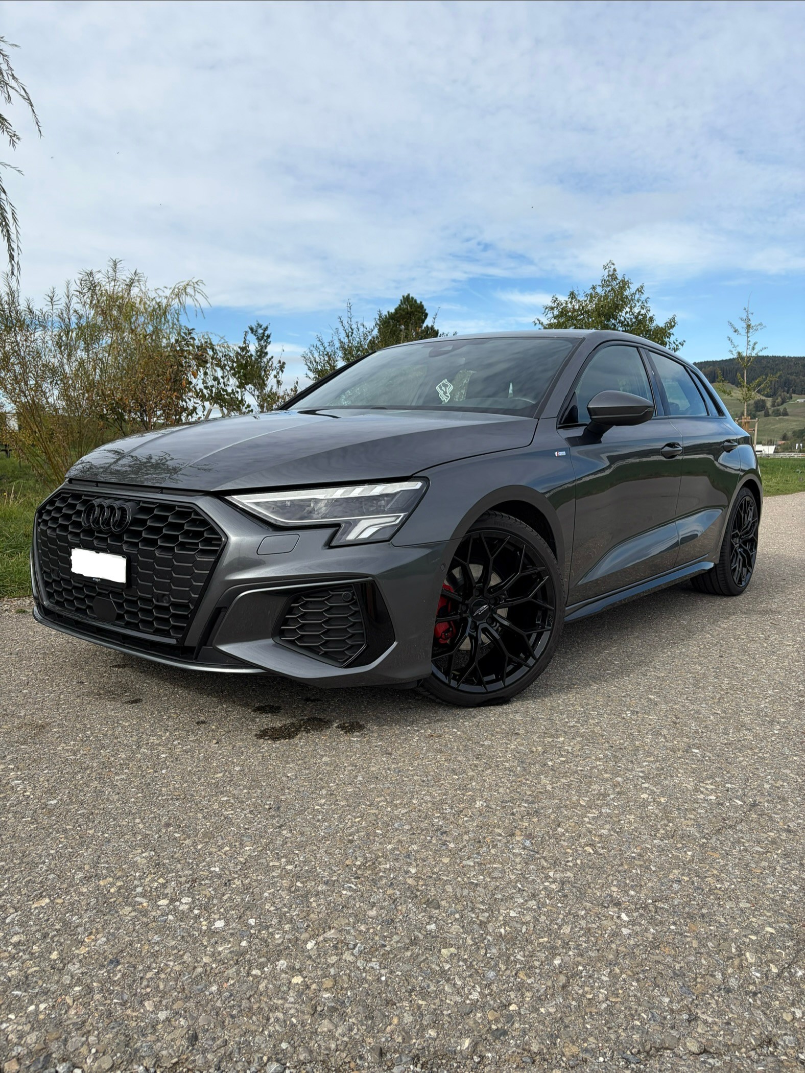 AUDI 1.5 35 TFSI S Line Attraction S-Tronic-image-1
