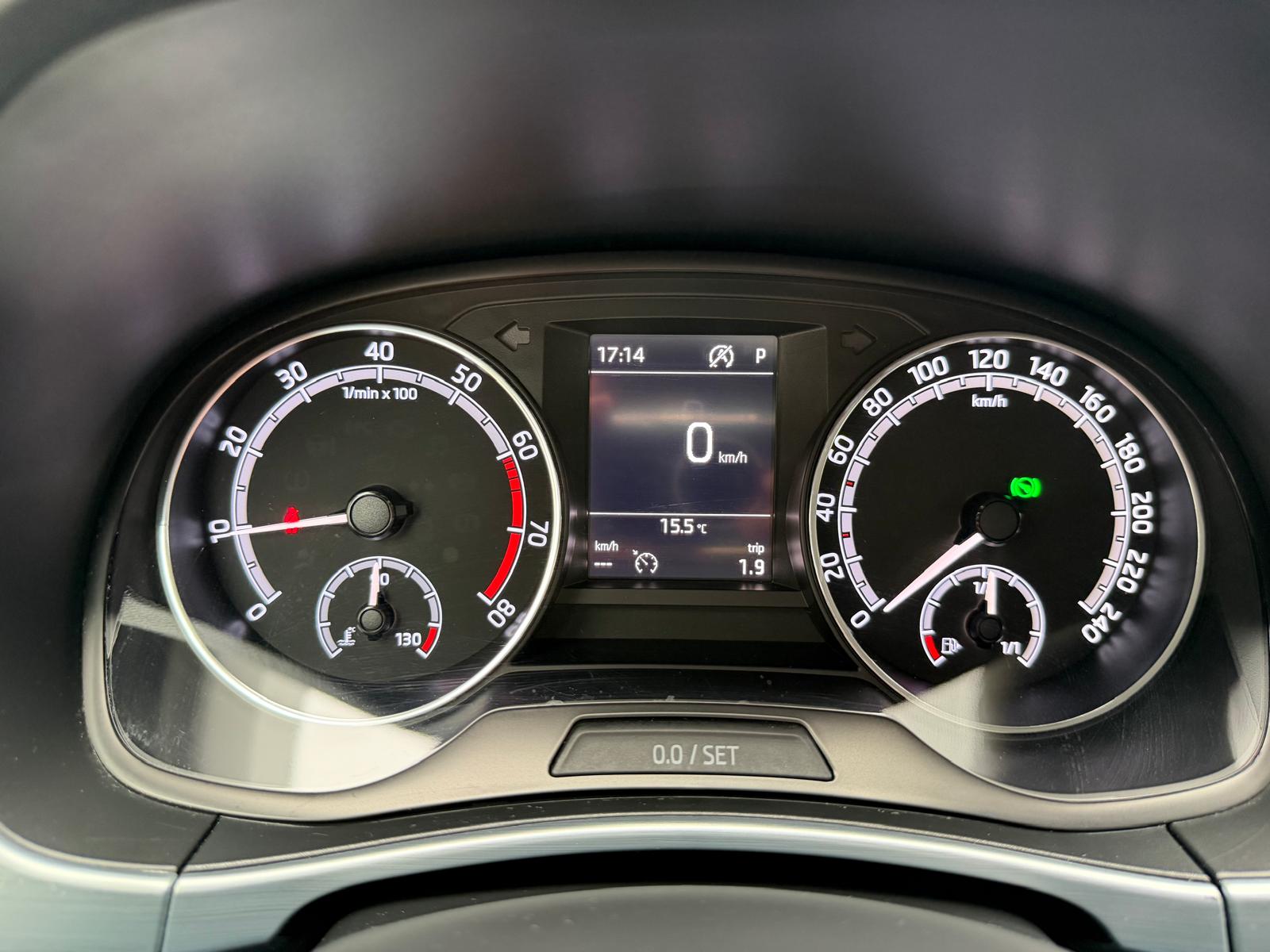 SKODA Fabia 1.0 TSI Ambition DSG-image-11