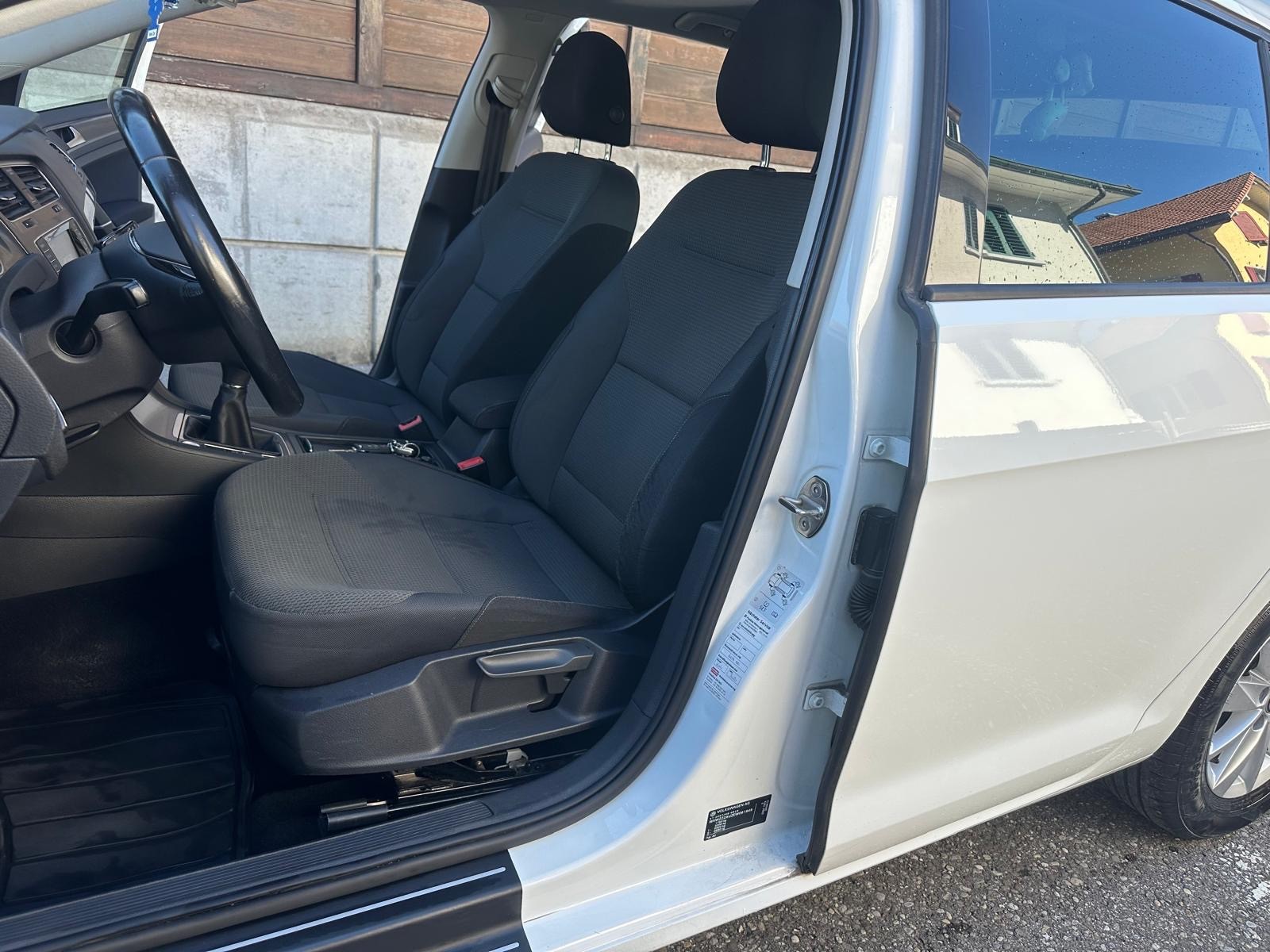 VW Golf 1.4 TSI Comfortline-image-9