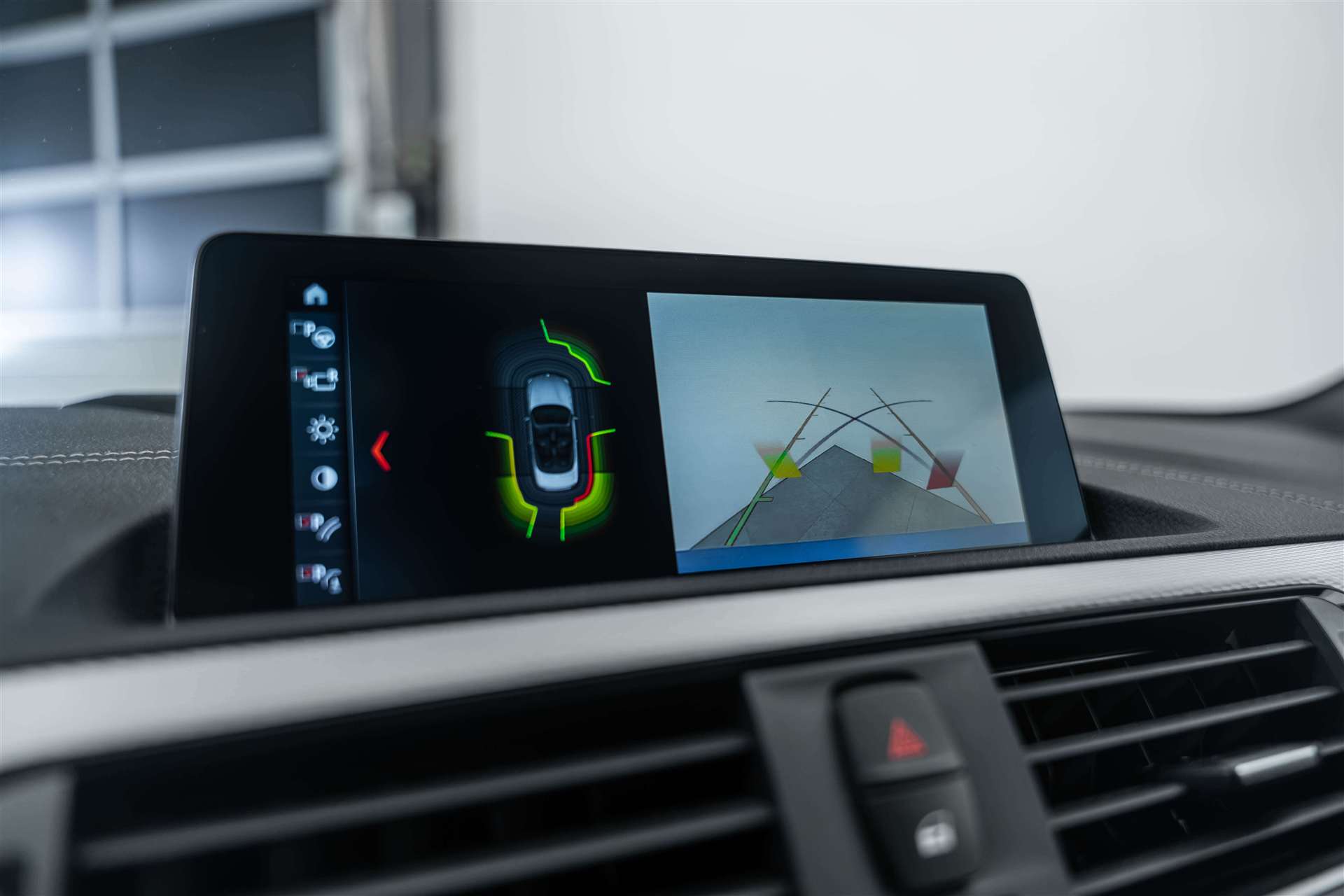 BMW BMW M240i xDrive Steptronic-image-21