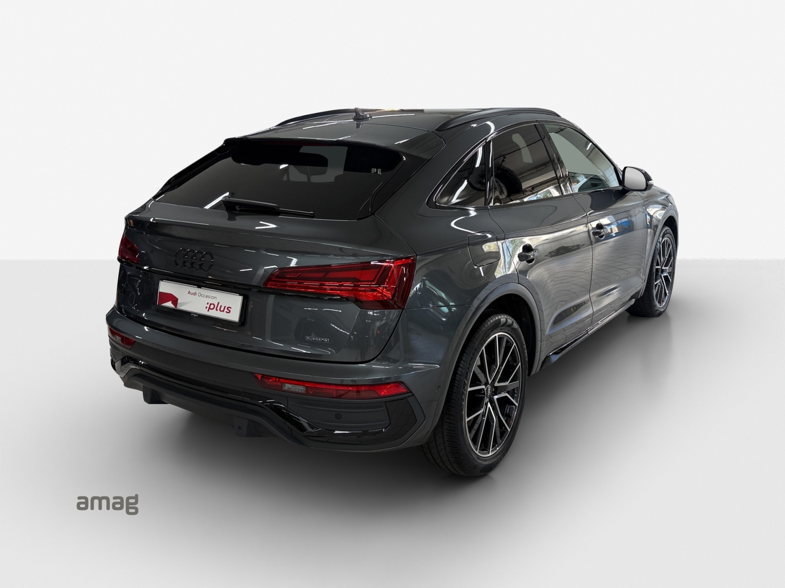 AUDI Q5 Sportback 40 TFSI S line quattro S-tronic-image-4