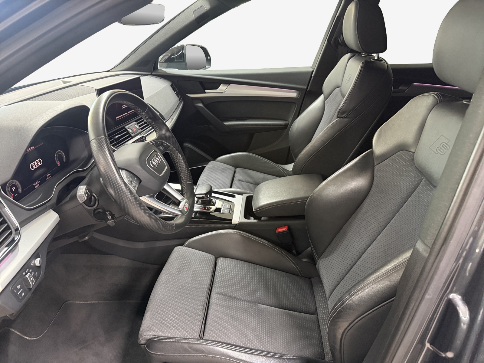 AUDI Q5 Sportback 40 TFSI S line quattro S-tronic-image-7