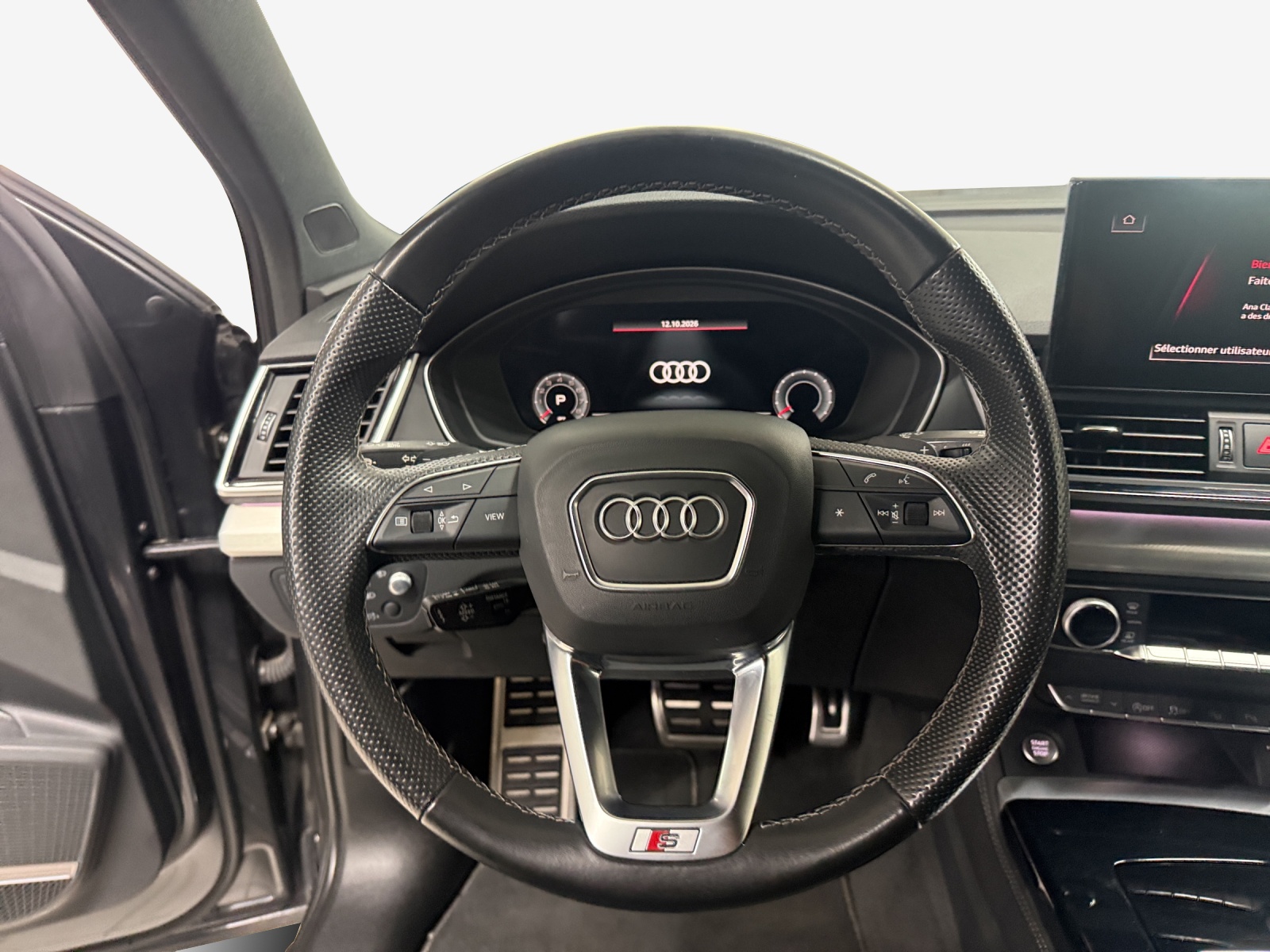 AUDI Q5 Sportback 40 TFSI S line quattro S-tronic-image-9