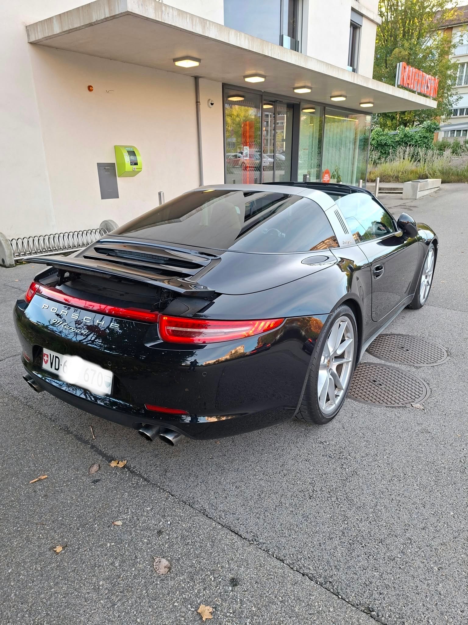 PORSCHE Targa carrera 4-image-2
