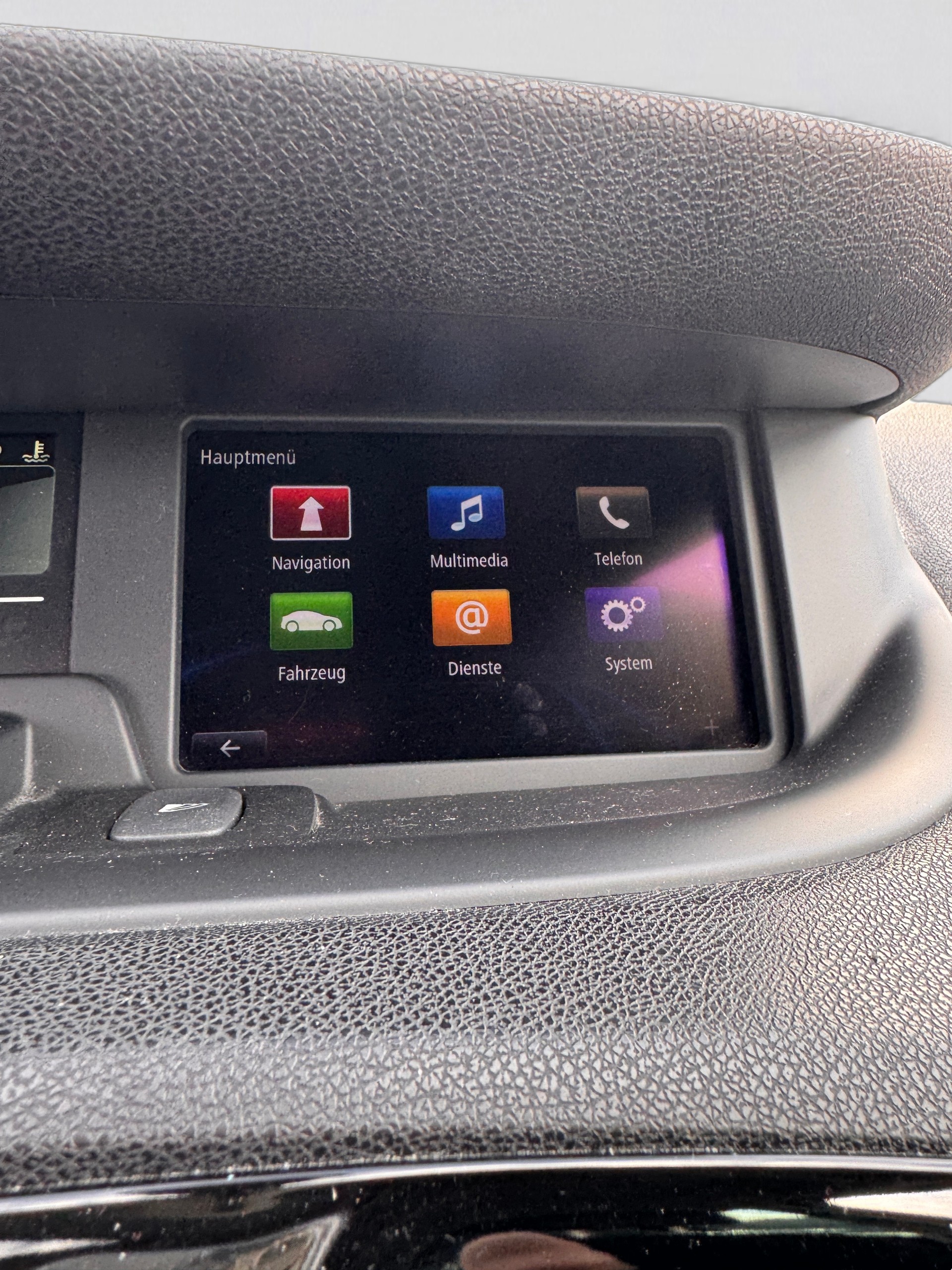 RENAULT Scénic 1.5 dCi Bose EDC-image-13