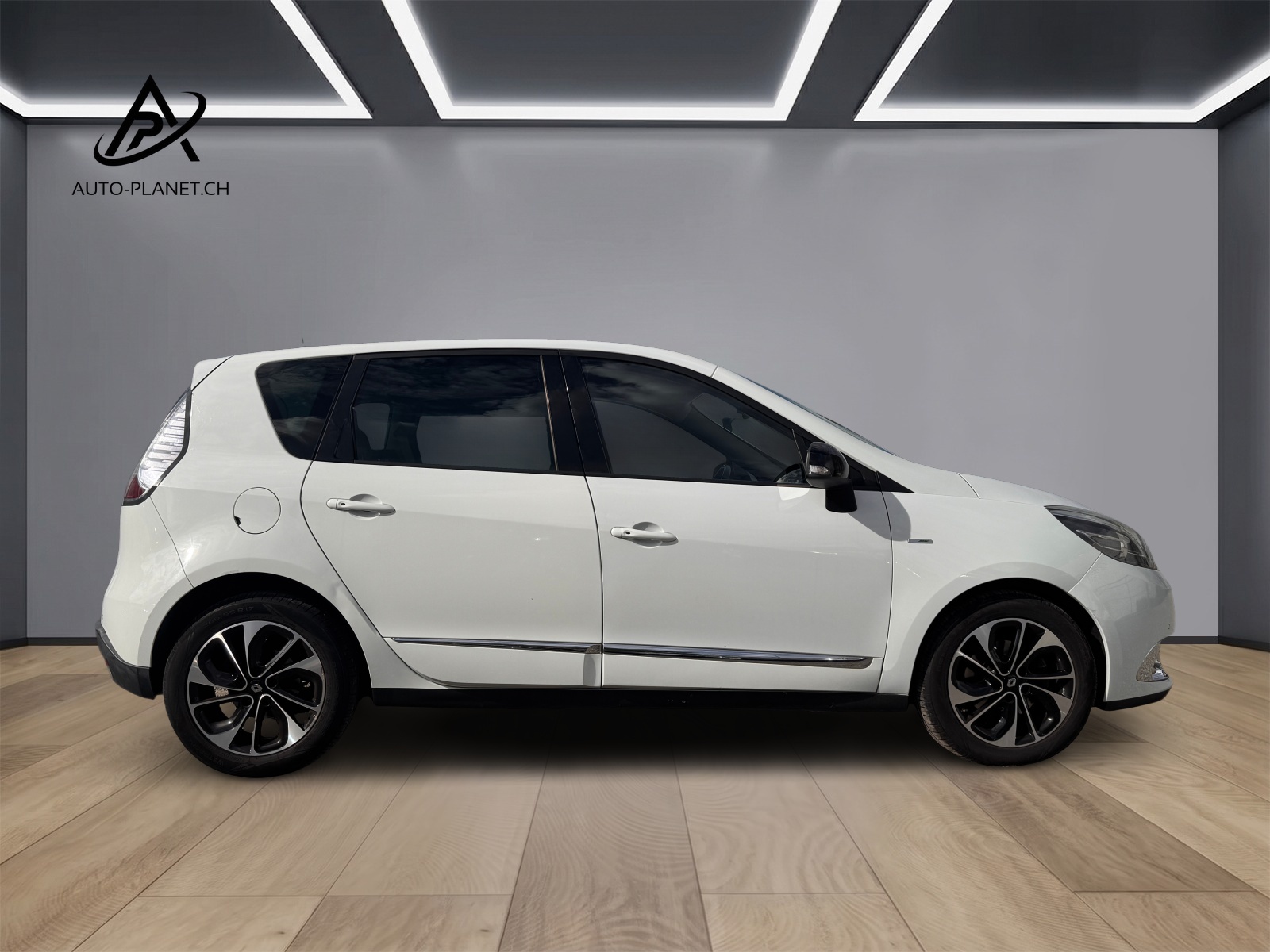 RENAULT Scénic 1.5 dCi Bose EDC-image-5