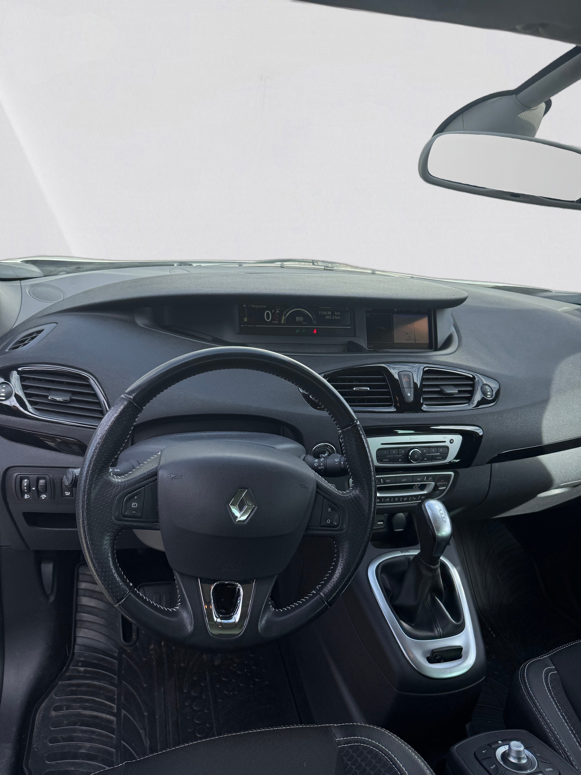 RENAULT Scénic 1.5 dCi Bose EDC-image-11