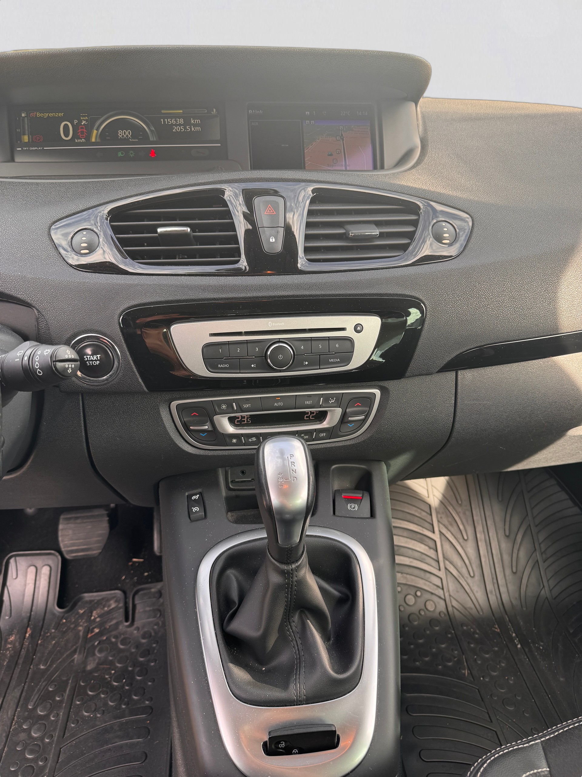 RENAULT Scénic 1.5 dCi Bose EDC-image-12