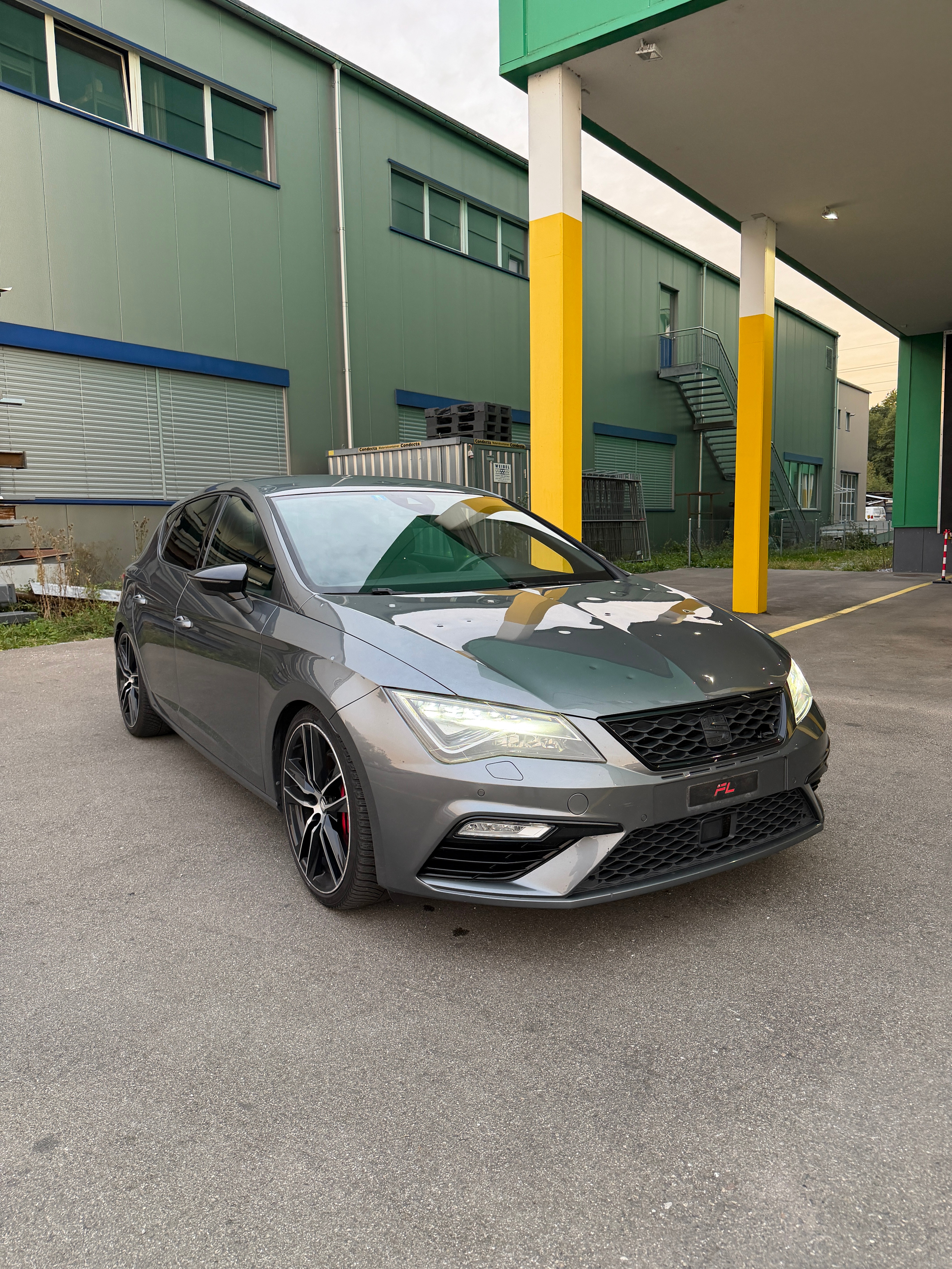 Car photo