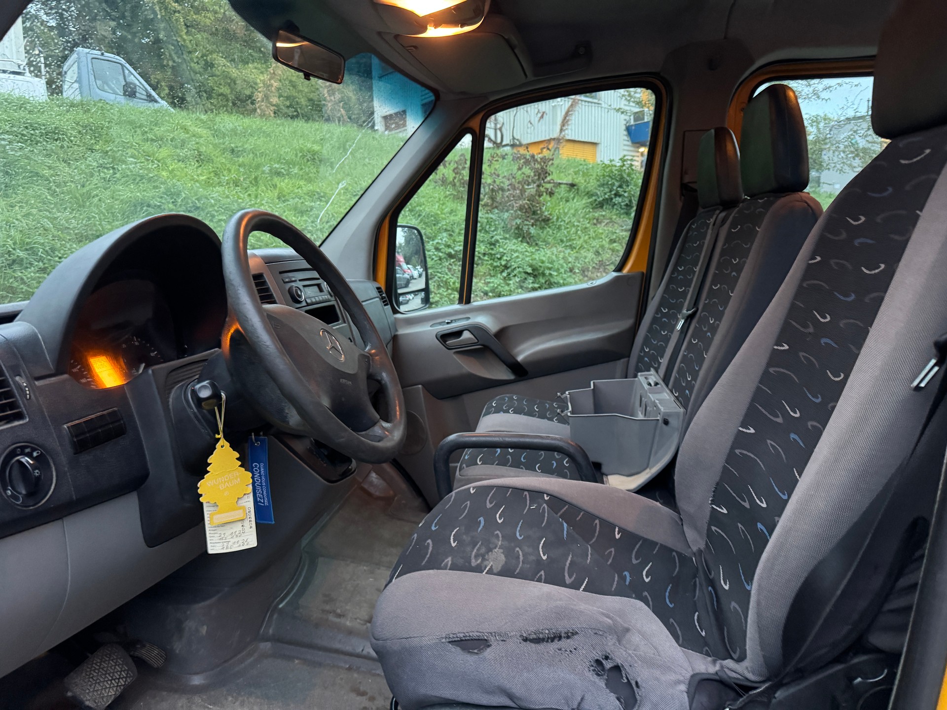 MERCEDES-BENZ 311CDI-image-1