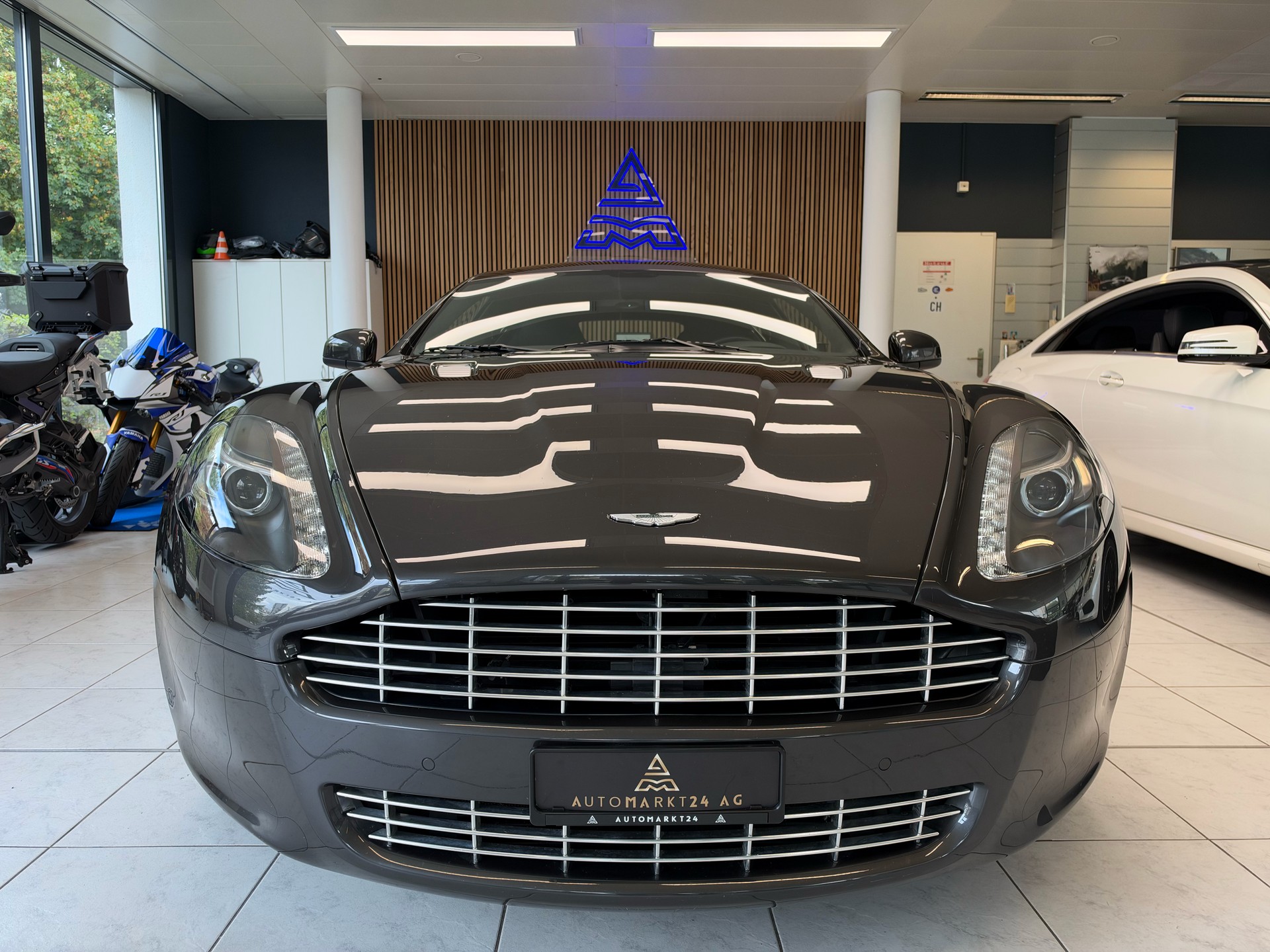 ASTON MARTIN Rapide 6.0 V12-image-1