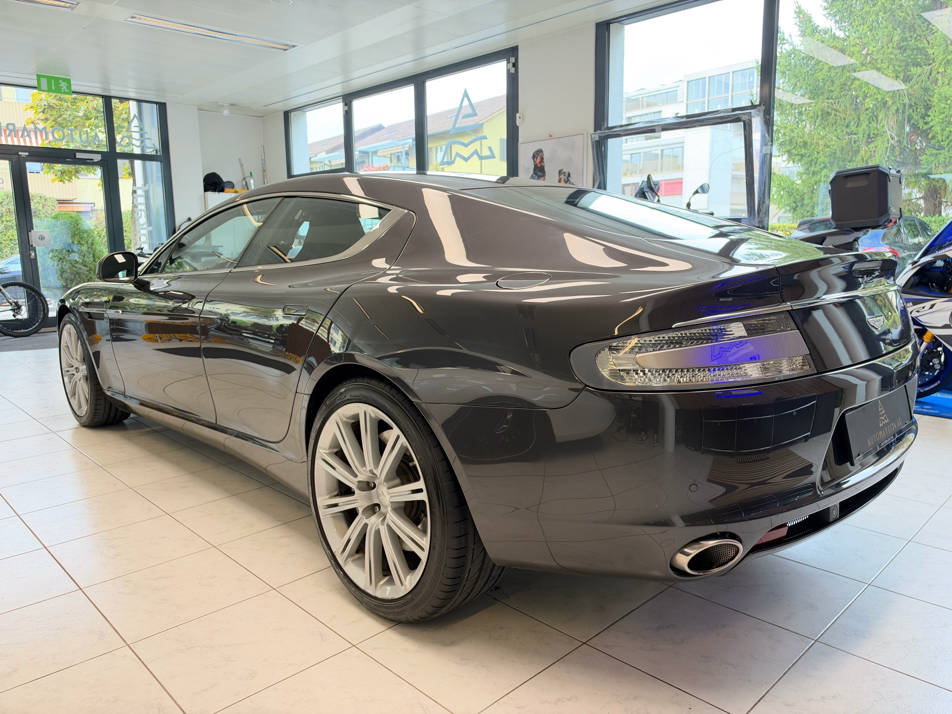 ASTON MARTIN Rapide 6.0 V12-image-24