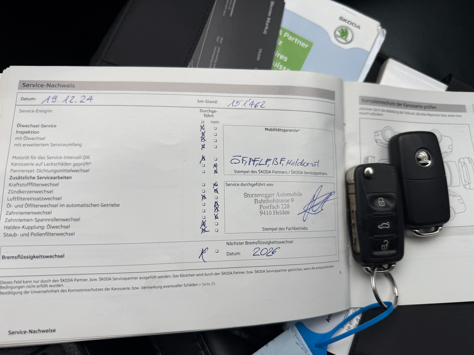 SKODA Superb Combi 2.0 TDi Laurin & Klement 4x4 DSG-image-11