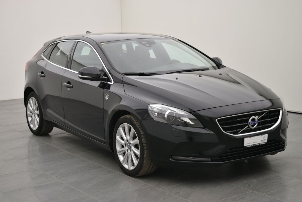 VOLVO V40 T3 Summum-image-4