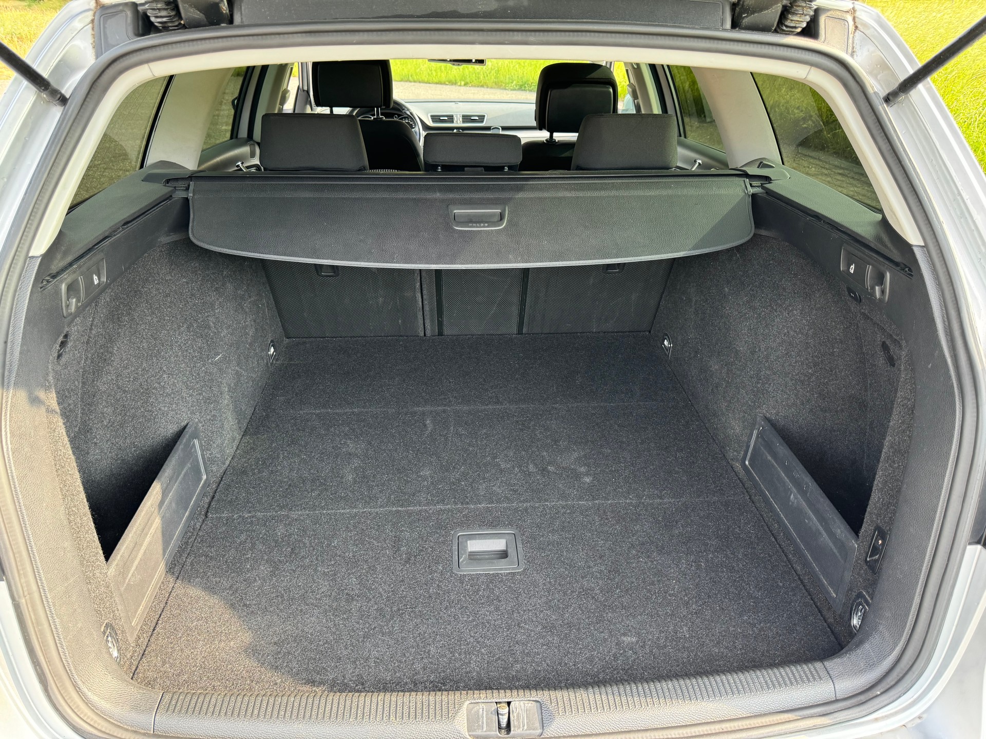 VW Passat Variant 2.0 TDI BMT Trendline DSG-image-4