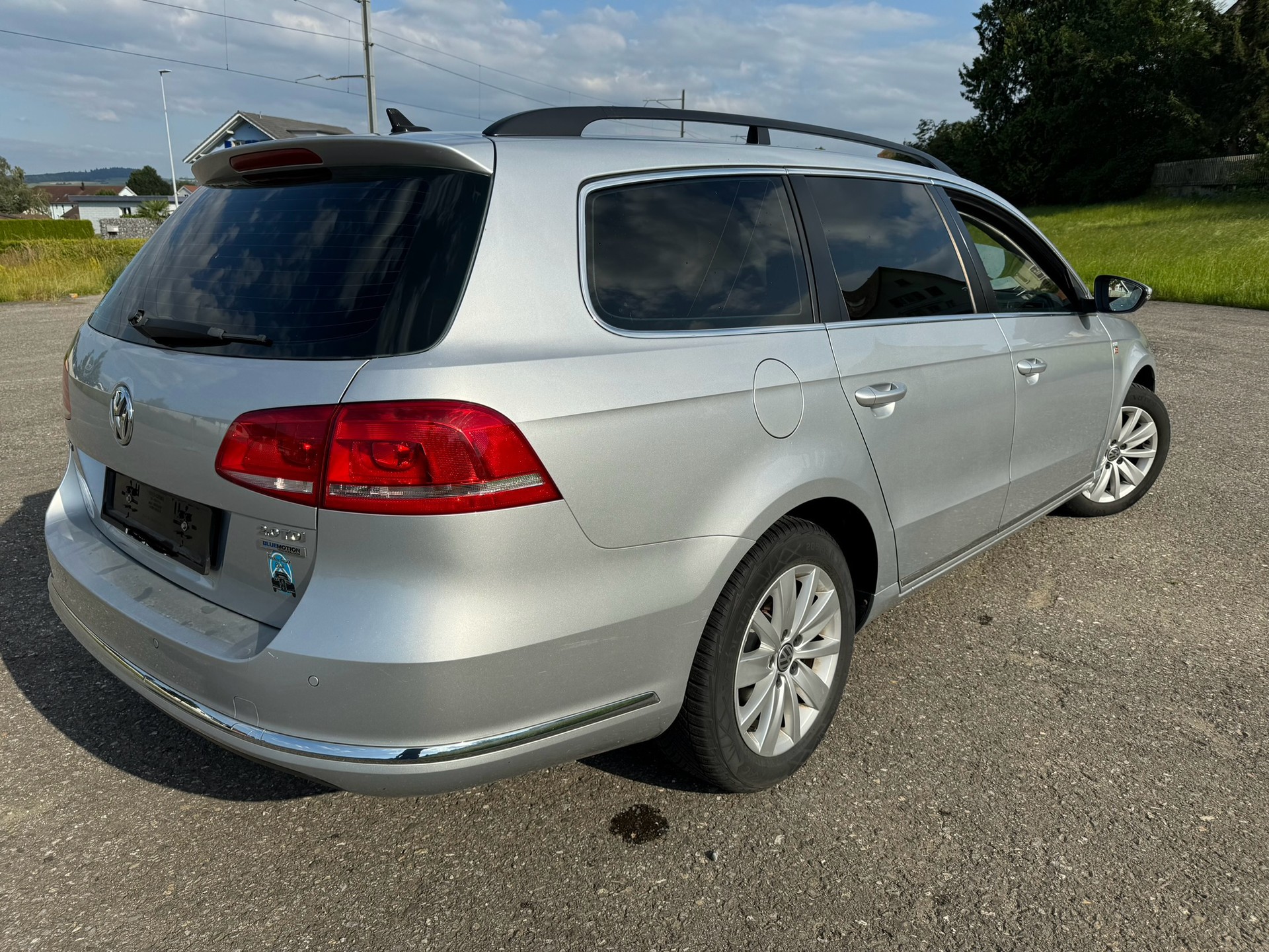 VW Passat Variant 2.0 TDI BMT Trendline DSG-image-2