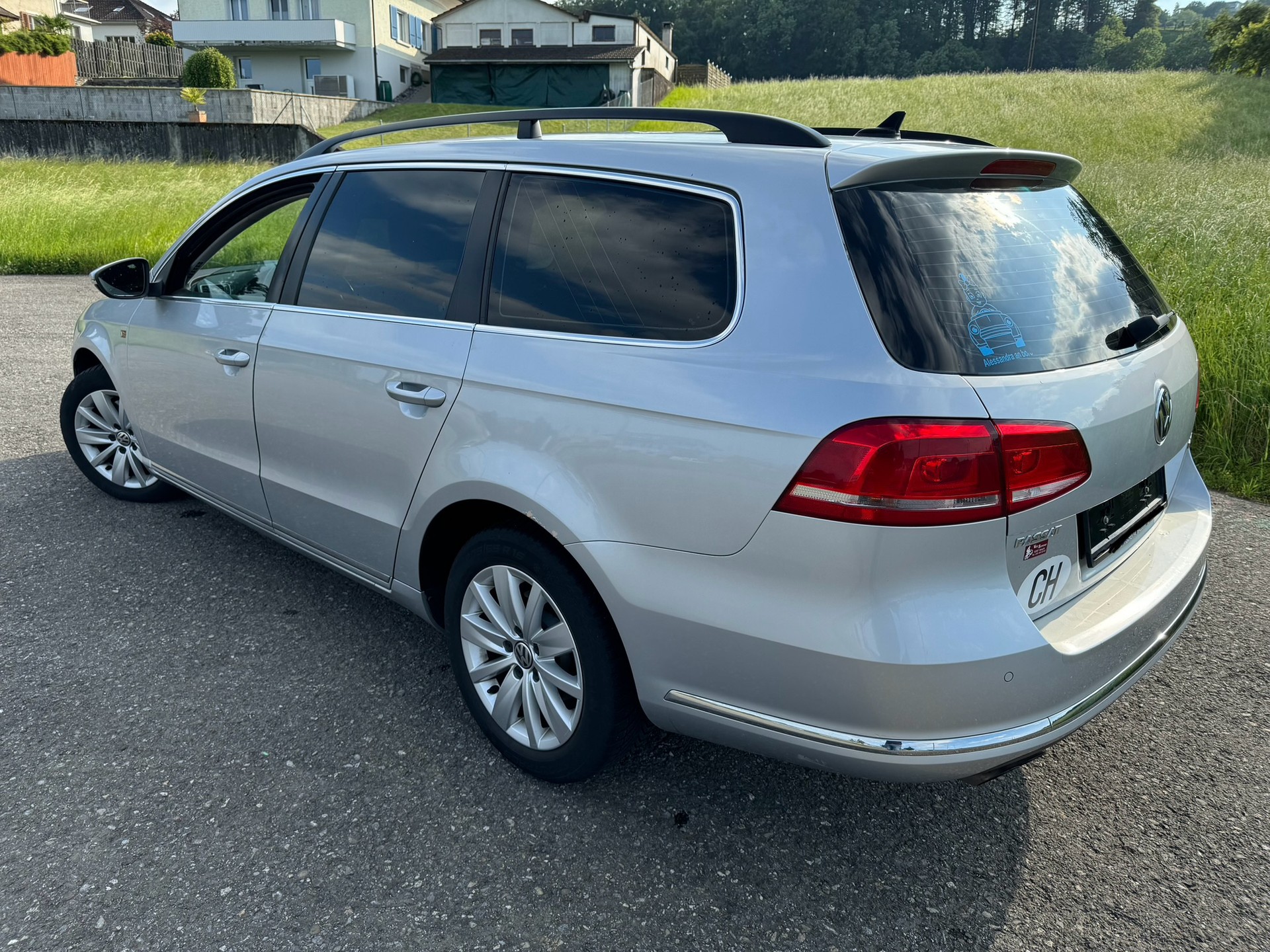 VW Passat Variant 2.0 TDI BMT Trendline DSG-image-3