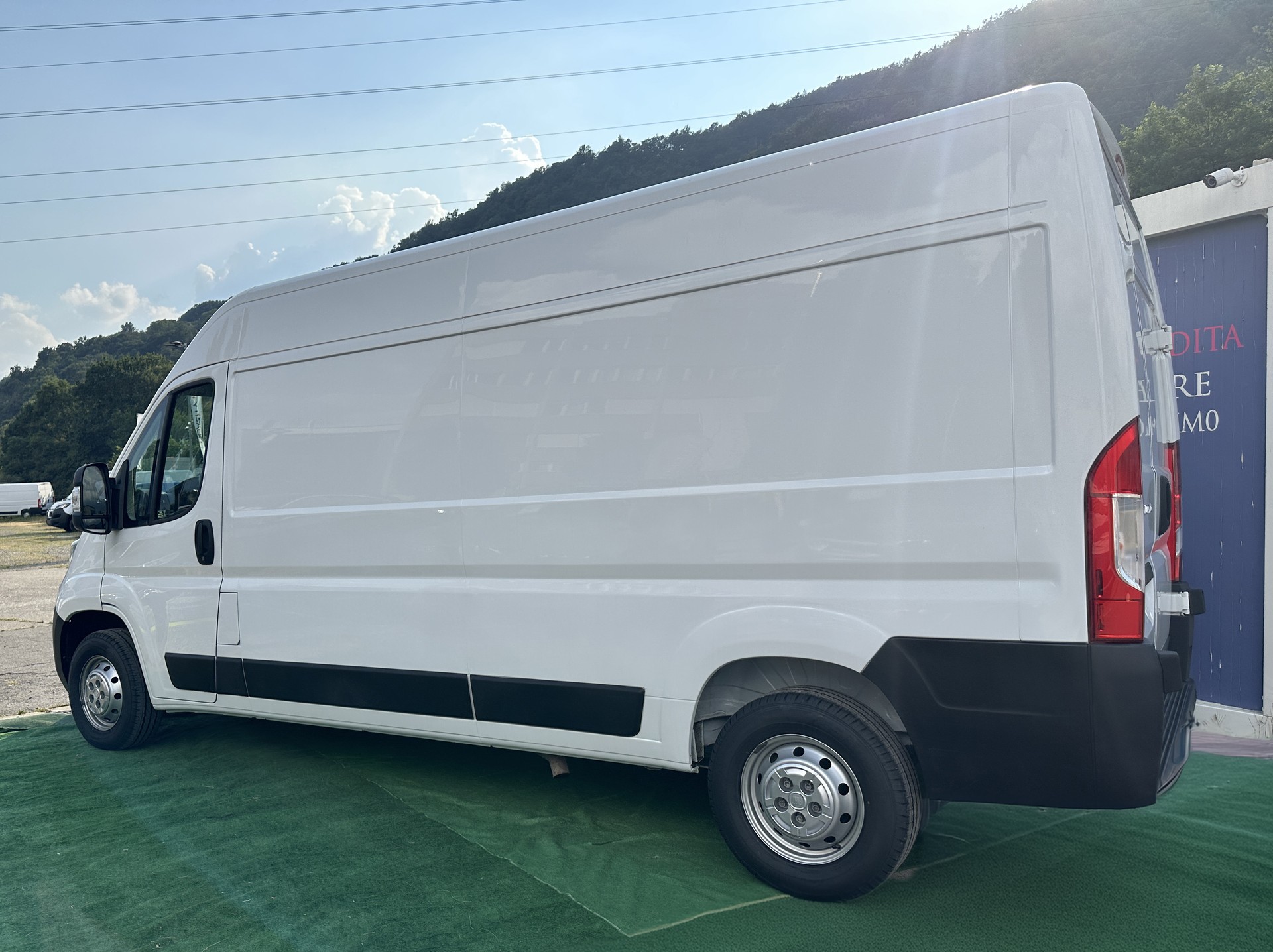 FIAT Ducato 35 2.3 MJ L3H2-image-1