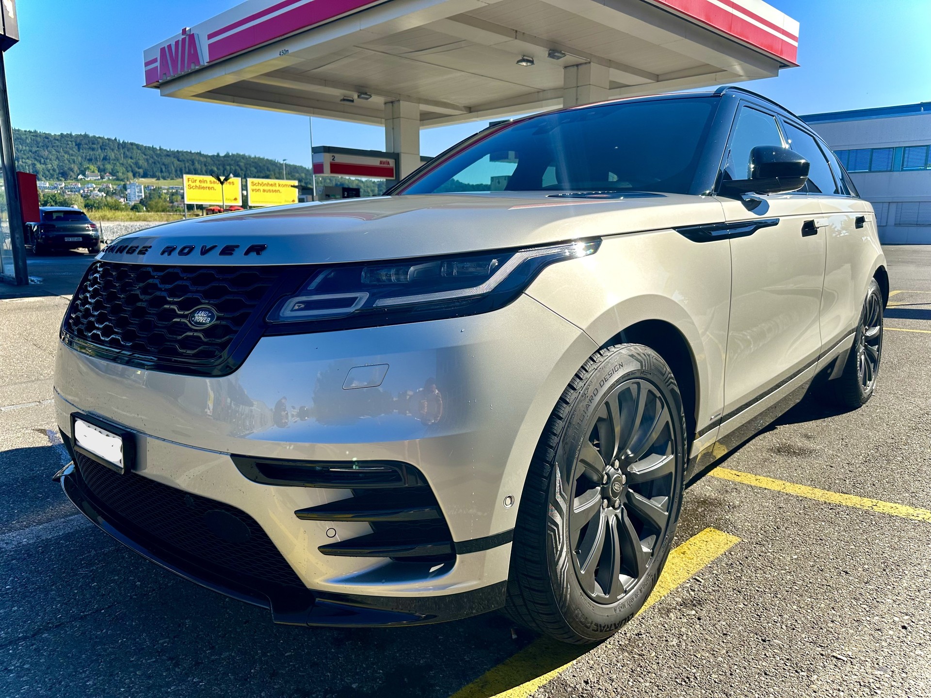 LAND ROVER Range Rover Velar R-Dynamic D 300 Automatic-image-0