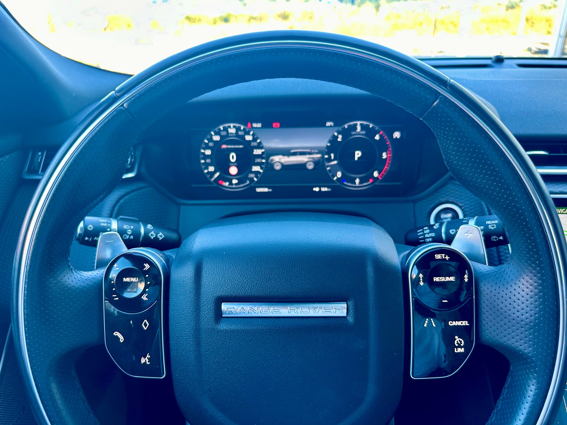 LAND ROVER Range Rover Velar R-Dynamic D 300 Automatic-image-3
