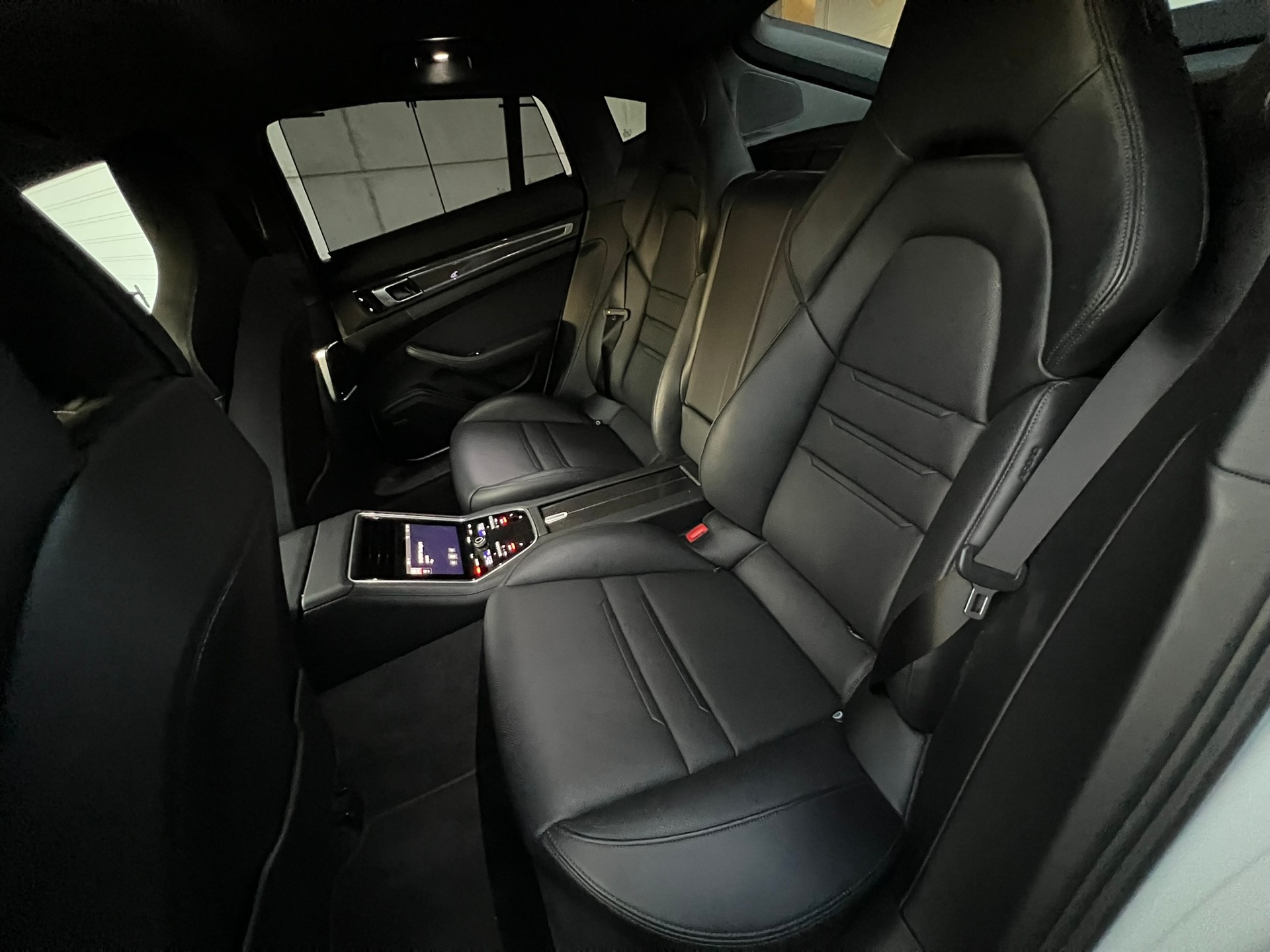 PORSCHE Panamera Turbo S E-Hybrid PDK-image-15