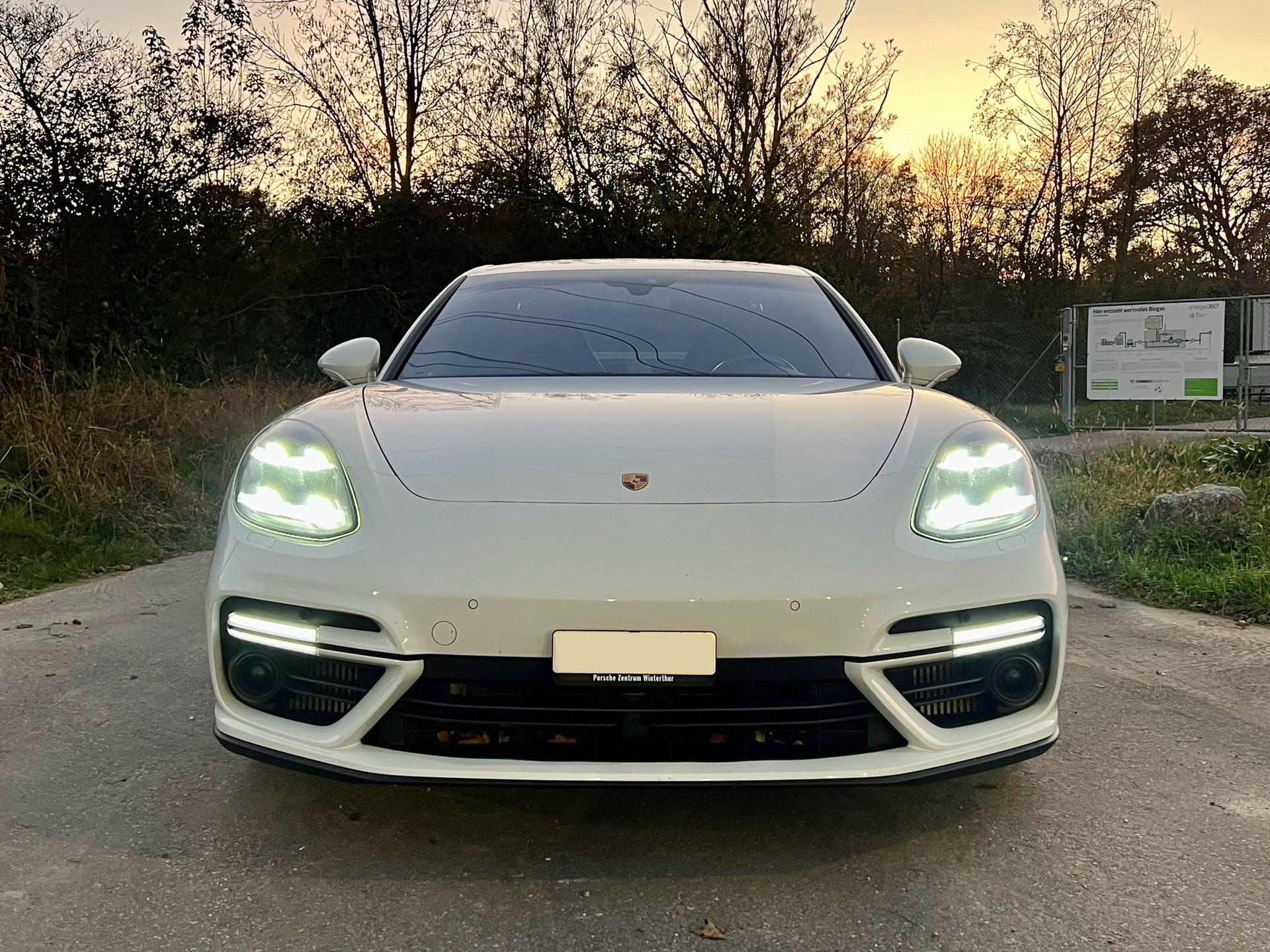 PORSCHE Panamera Turbo S E-Hybrid PDK-image-10