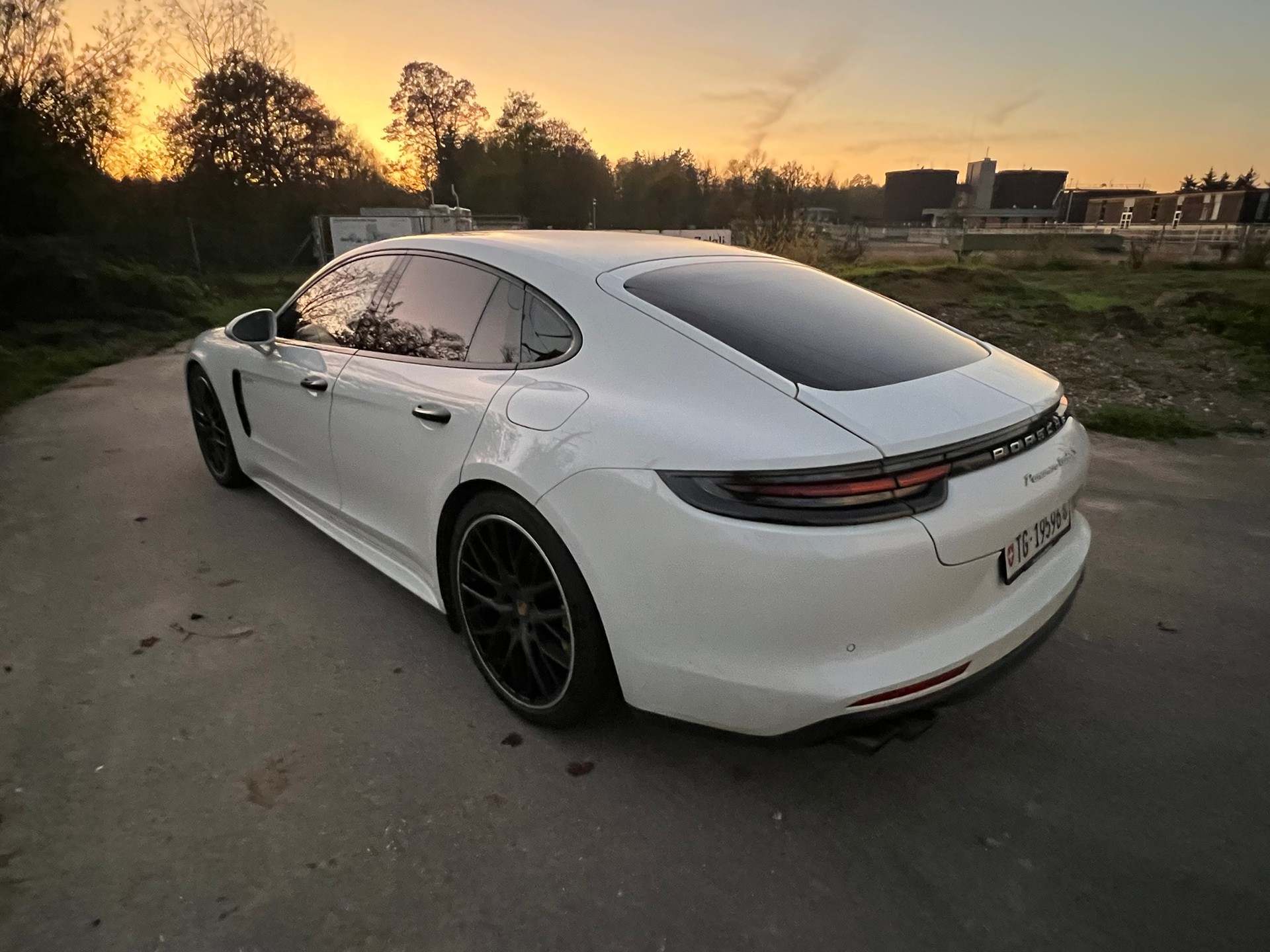 PORSCHE Panamera Turbo S E-Hybrid PDK-image-4