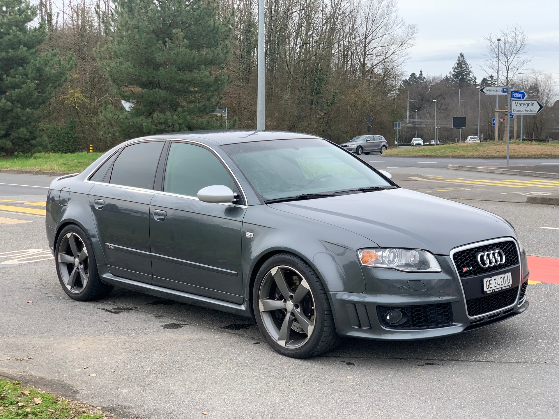 AUDI RS4 4.2 V8 quattro-image-0