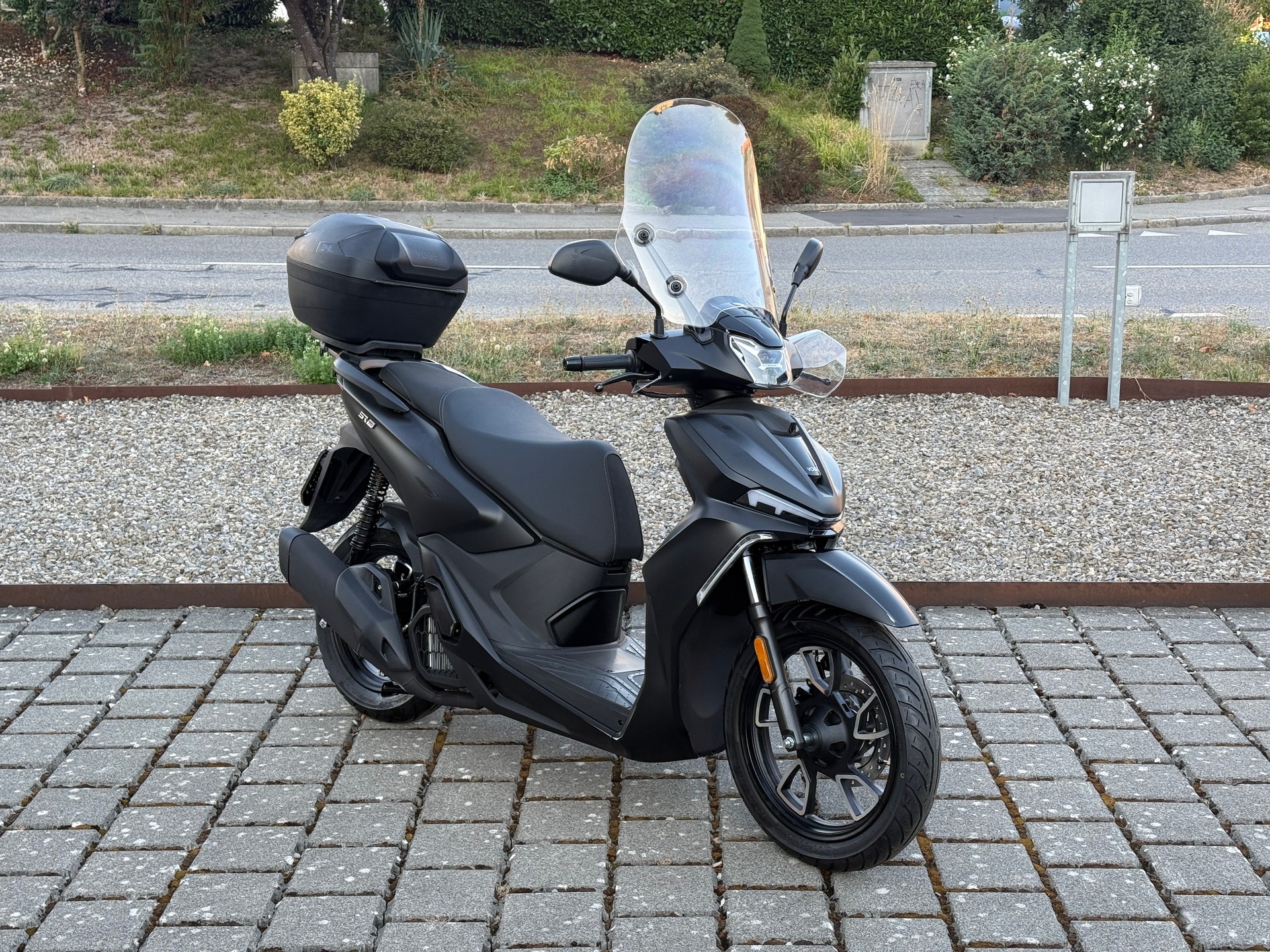 VOGE mit TopCase!