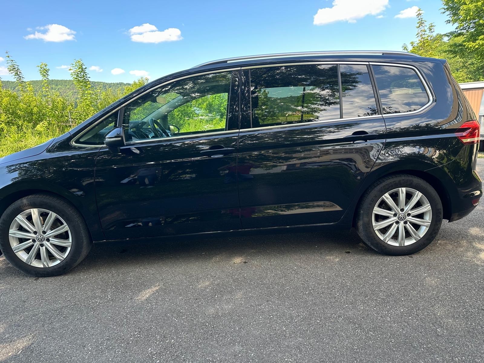VW Touran 1.8 TSI BlueMotion Technology Highline DSG-image-6