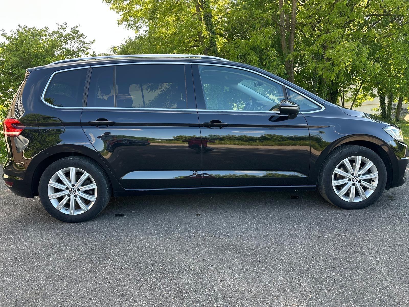 VW Touran 1.8 TSI BlueMotion Technology Highline DSG-image-5