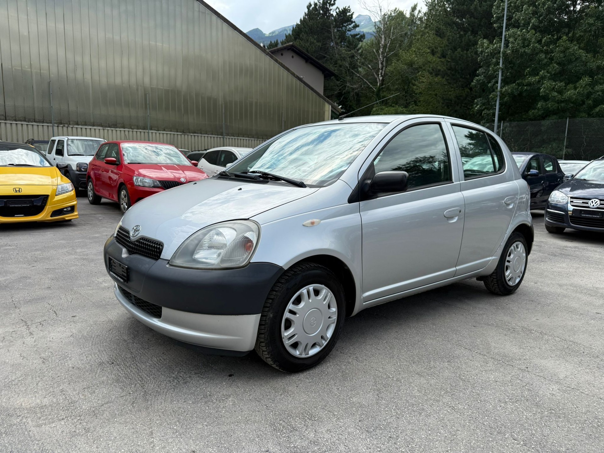 TOYOTA Yaris 1.0 Linea Terra-image-7