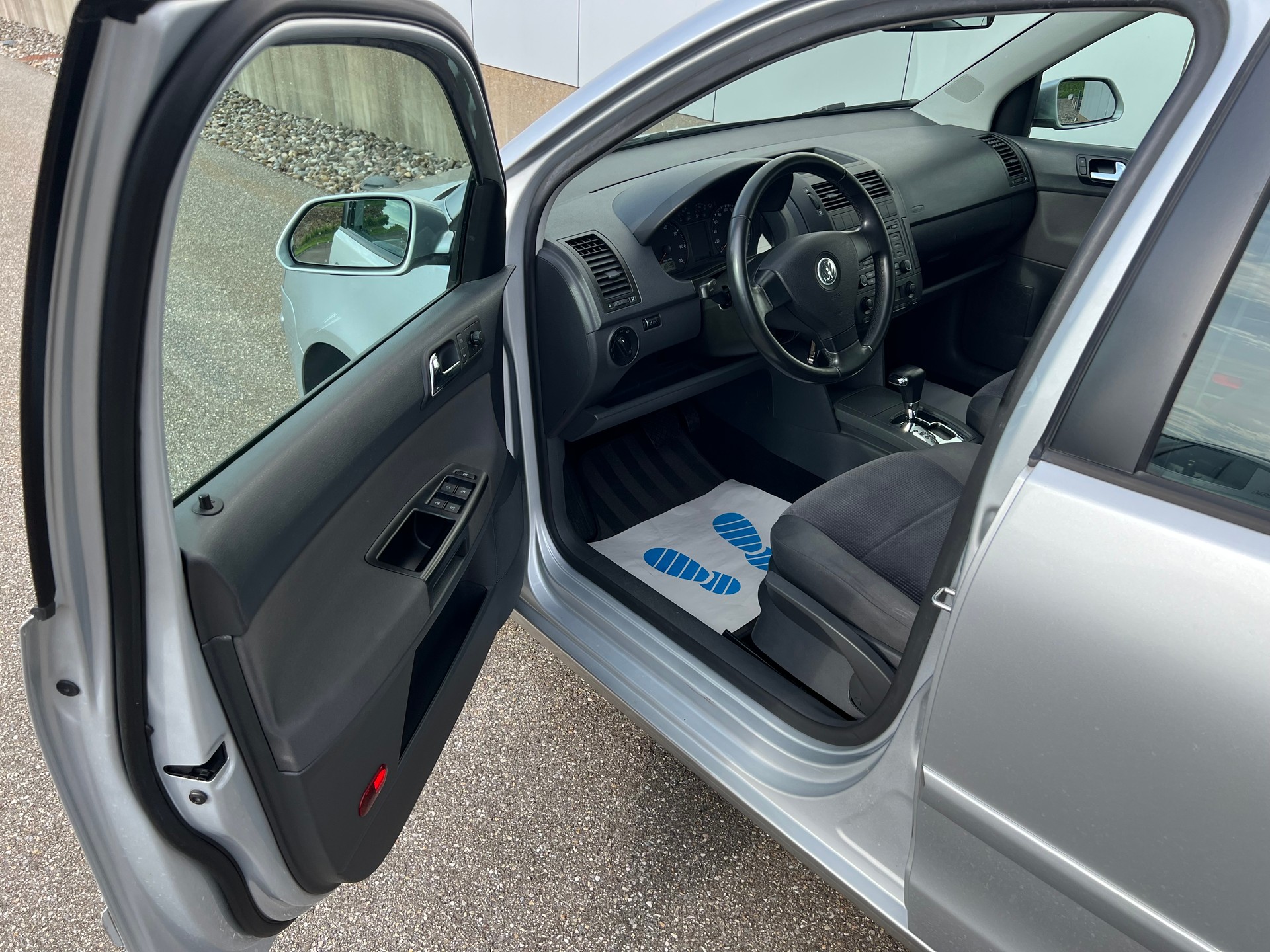 VW Polo 1.6 16V Young&Fresh-image-5