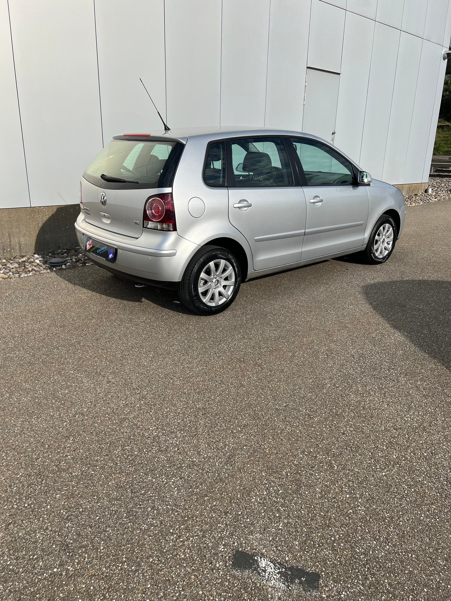 VW Polo 1.6 16V Young&Fresh-image-3