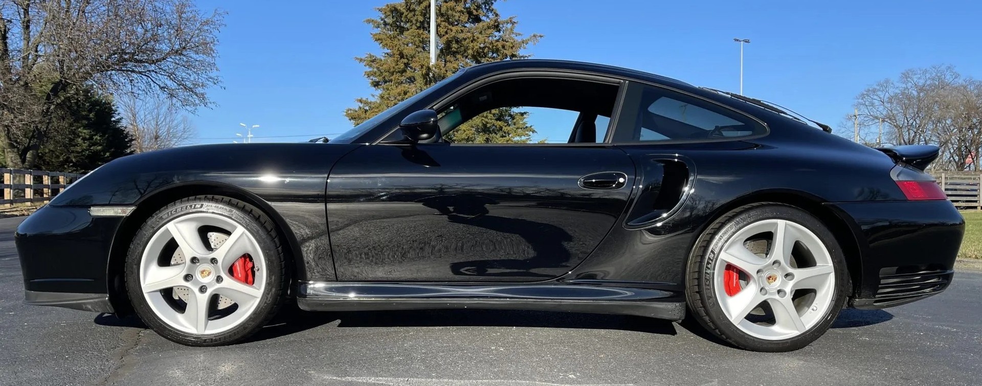 PORSCHE 911 Turbo-image-0
