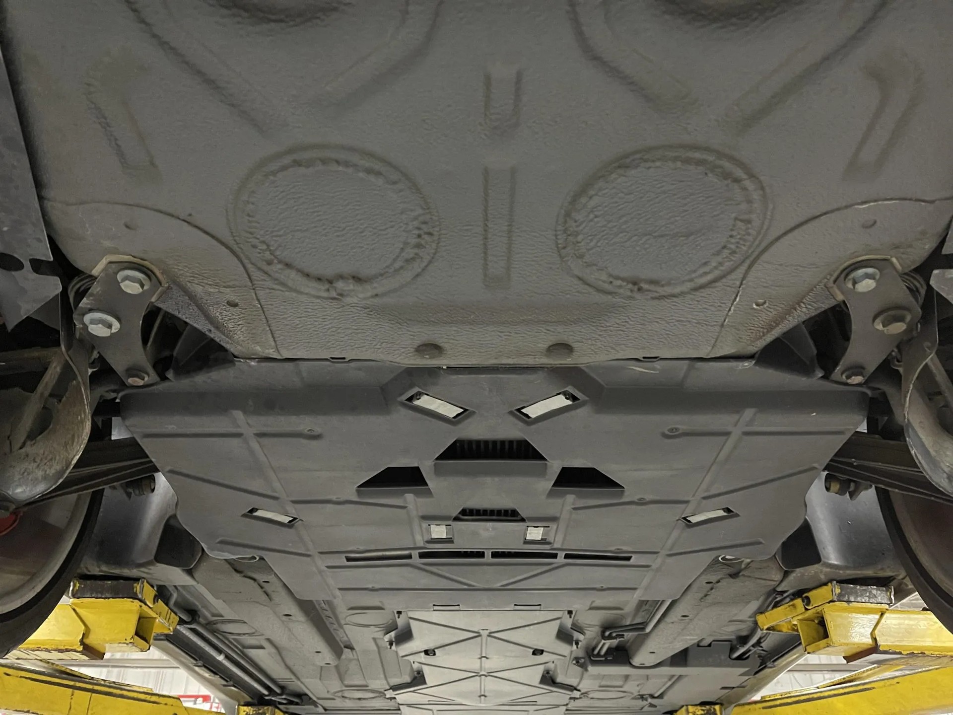 PORSCHE 911 Turbo-image-10