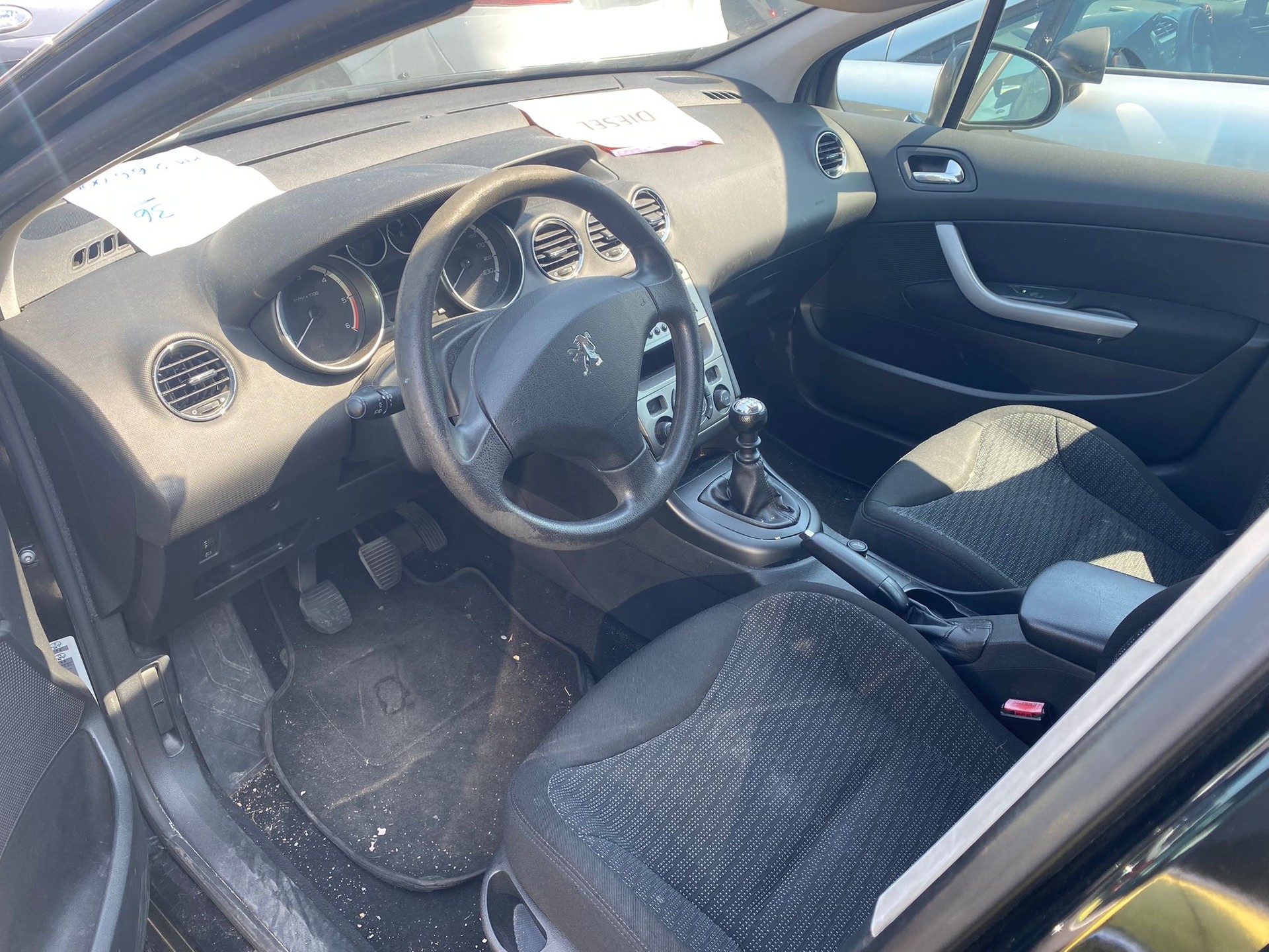 PEUGEOT 308 SW 1.6 16V VTI Trendy-image-3