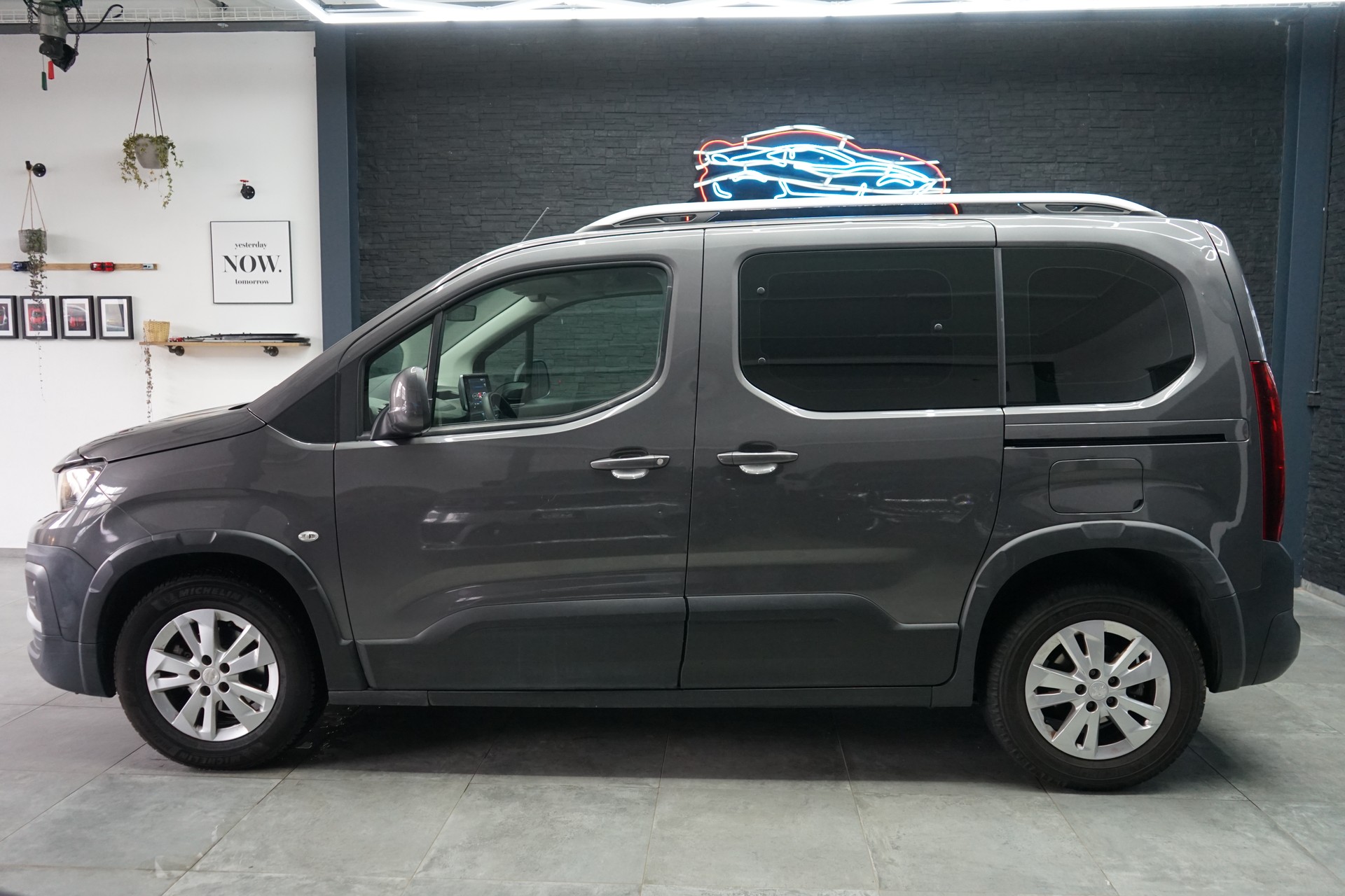 PEUGEOT Rifter 1.5 BlueHDi Allure-image-1