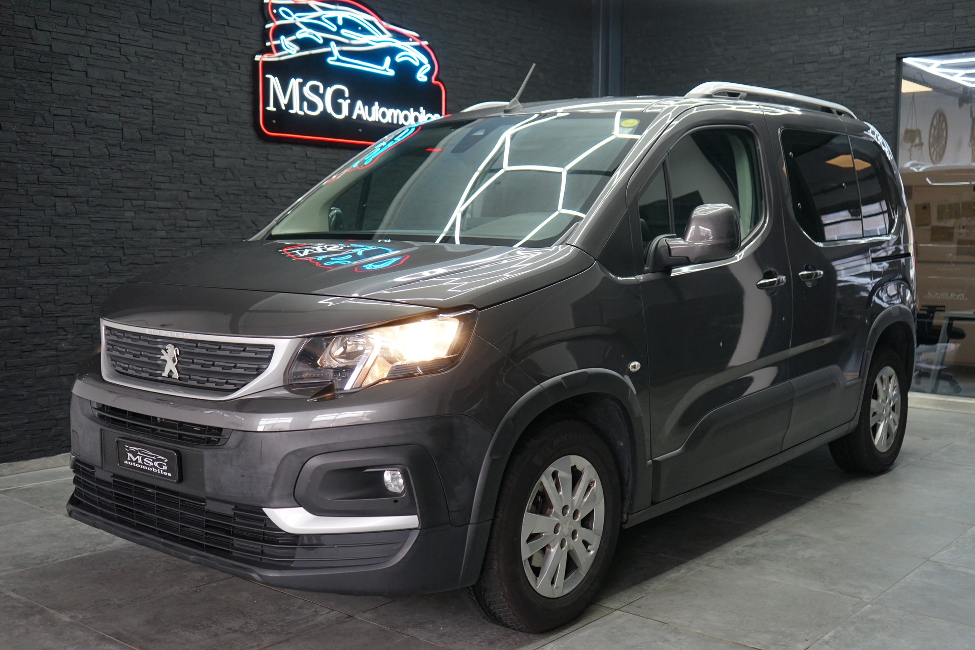 PEUGEOT Rifter 1.5 BlueHDi Allure-image-0
