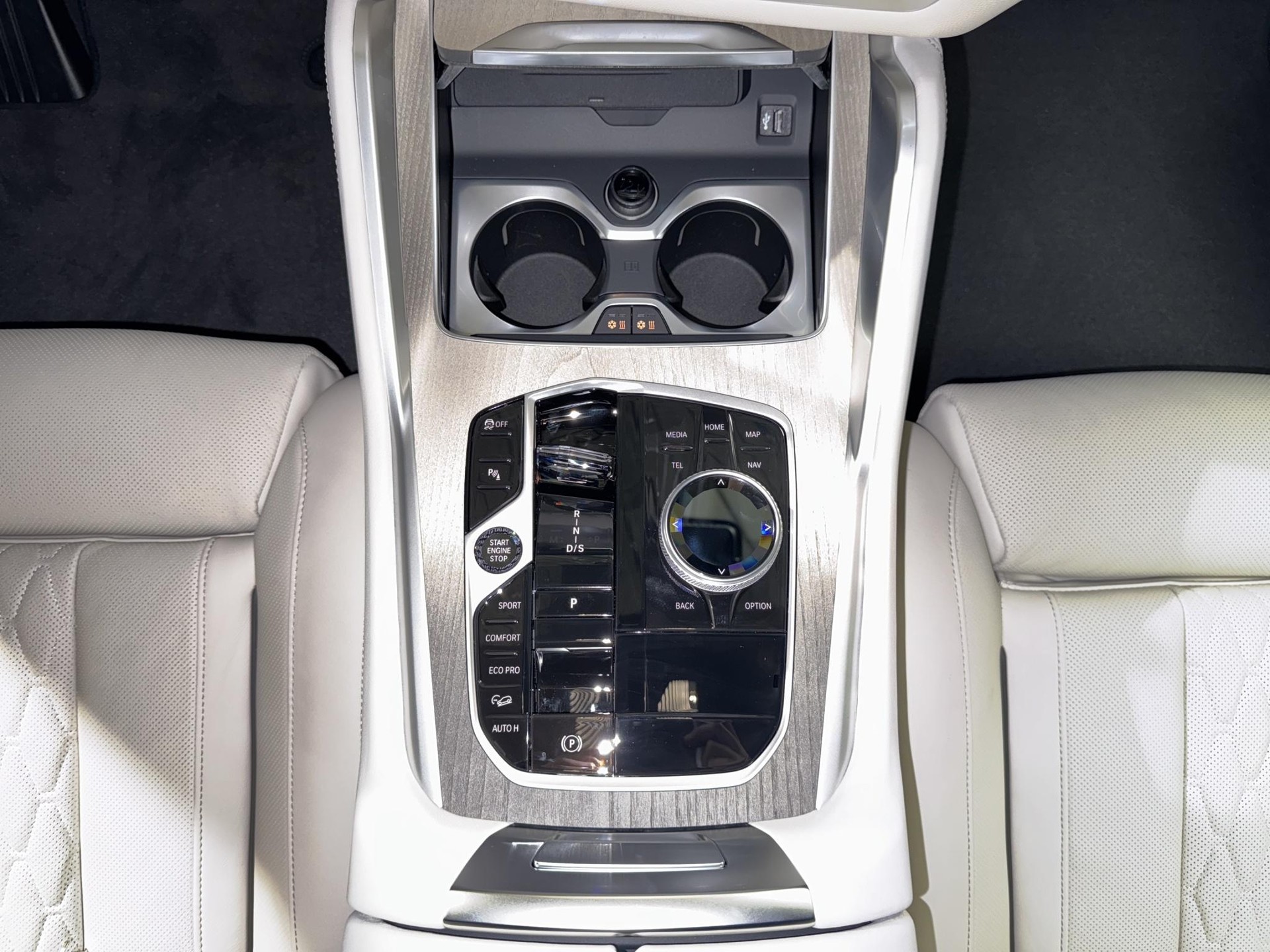 BMW X6 xDrive40d M Sport-image-17