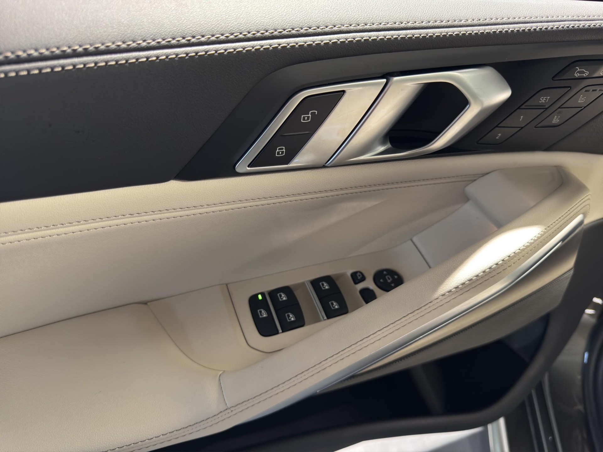 BMW X6 xDrive40d M Sport-image-18