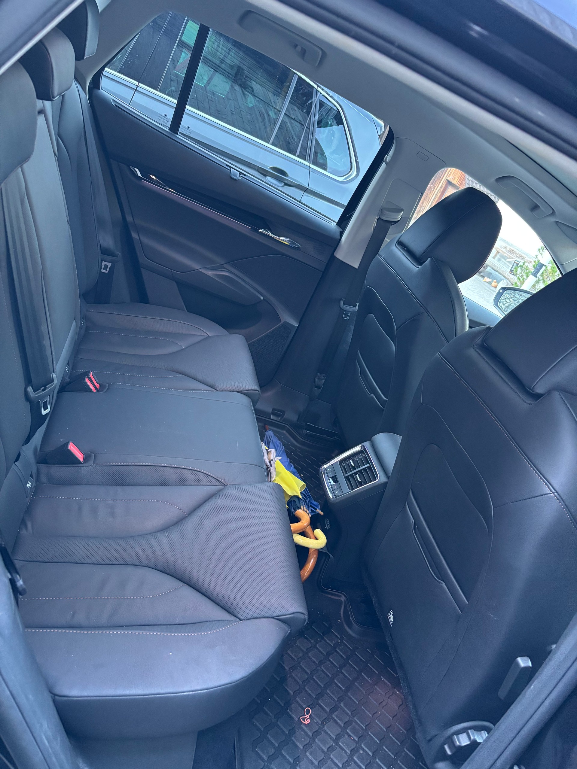 SKODA Enyaq iV 80x-image-3