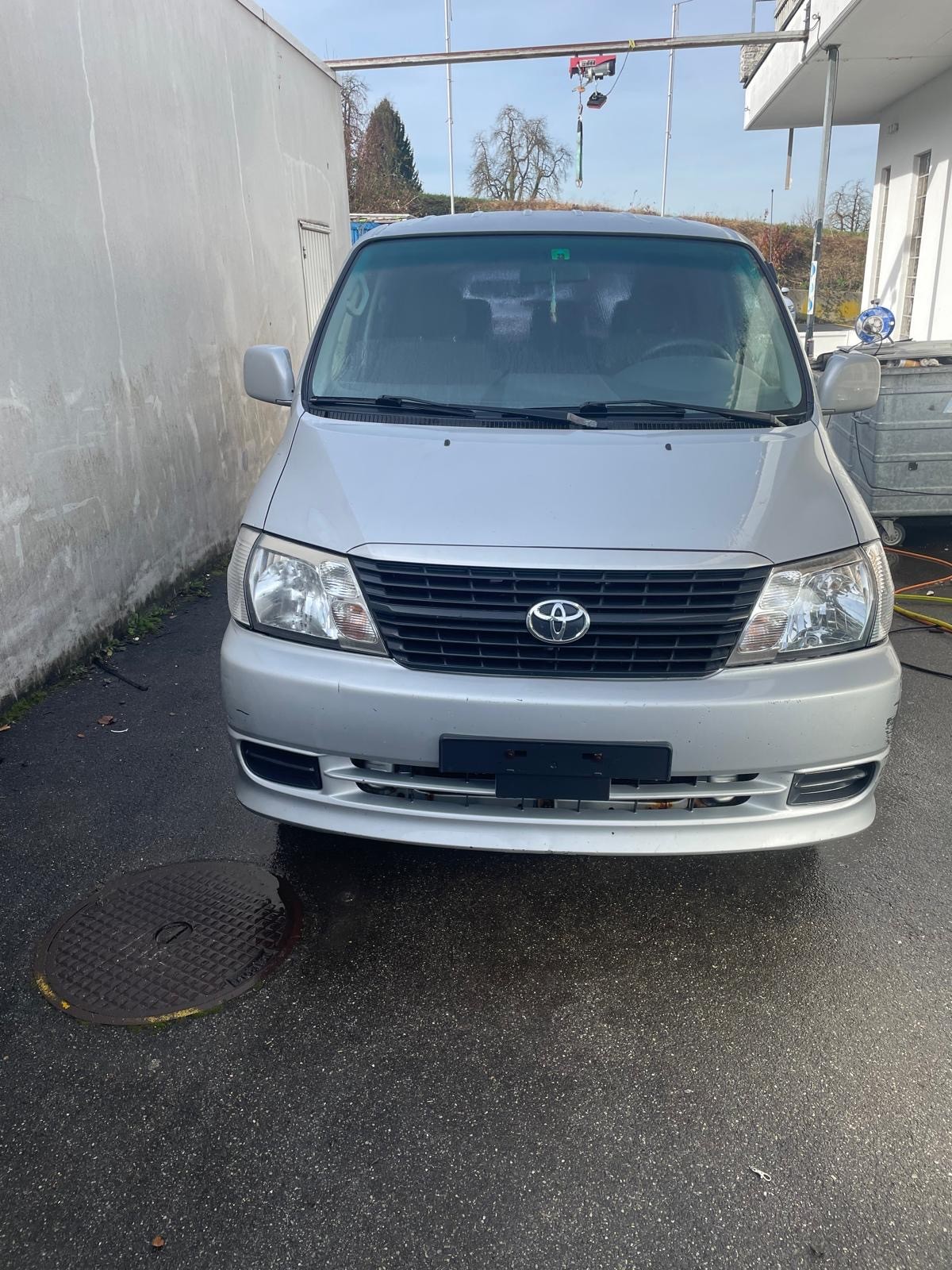TOYOTA Hiace D-4D Wagon SWB-image-0