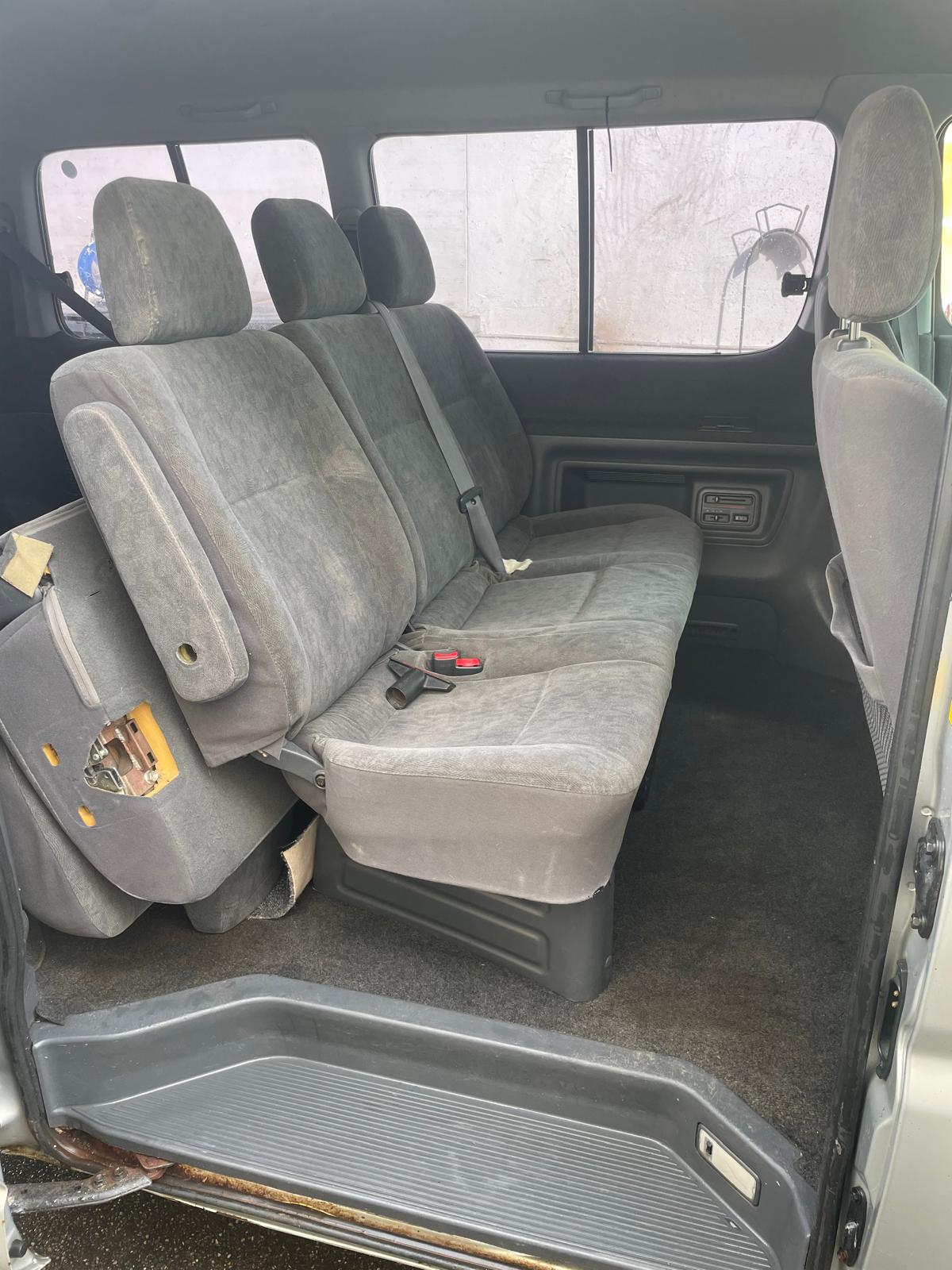 TOYOTA Hiace D-4D Wagon SWB-image-13