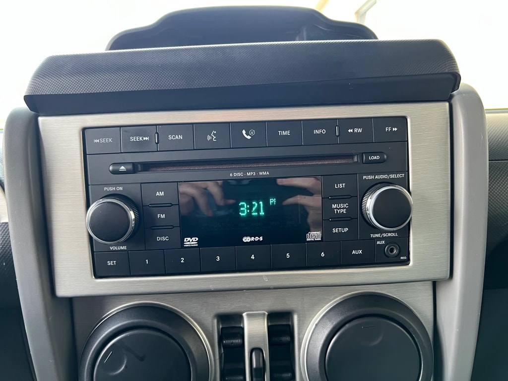 JEEP Wrangler 3.8 Unlimited Sahara Automatic-image-19