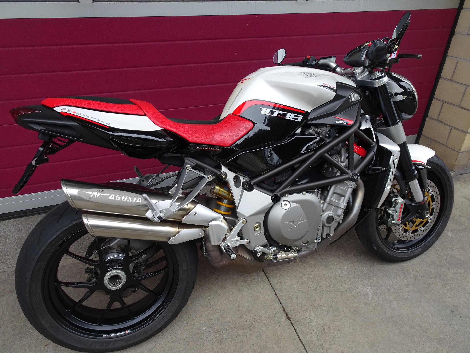MV AGUSTA B4 Brutale 1078 RR-showroom-element-3