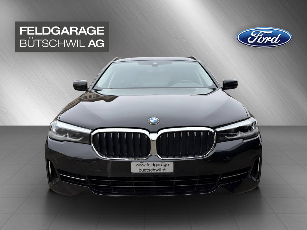 BMW 520d xDrive Touring **CH Fahrzeug**Gratis Service**Garantie**-image-1