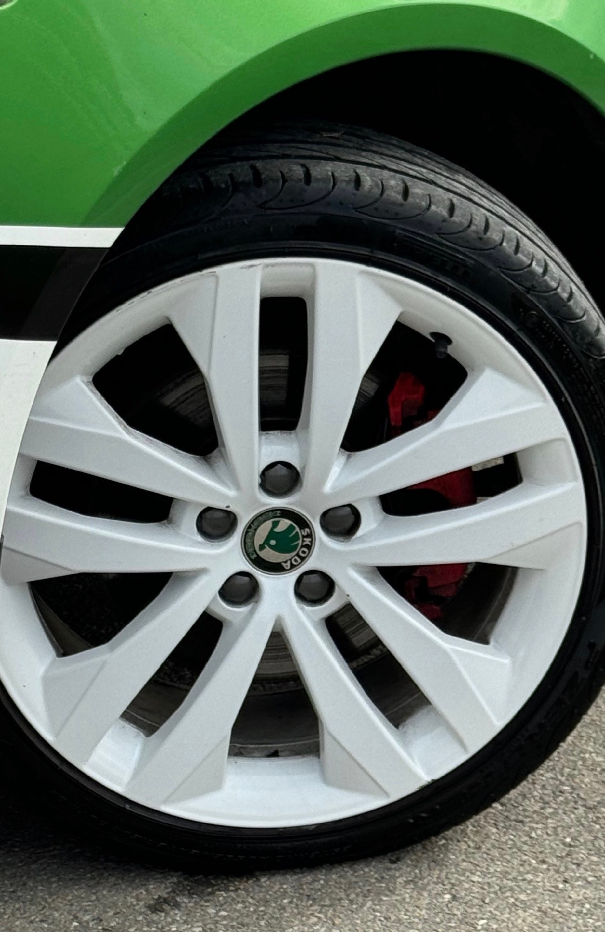 SKODA Fabia 1.4 TSI RS Edition S2000 DSG-image-5