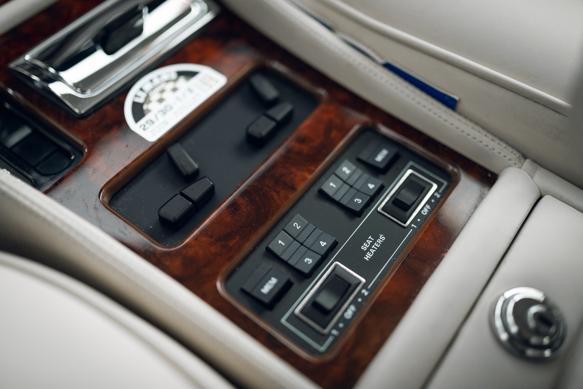 BENTLEY Brooklands-image-9